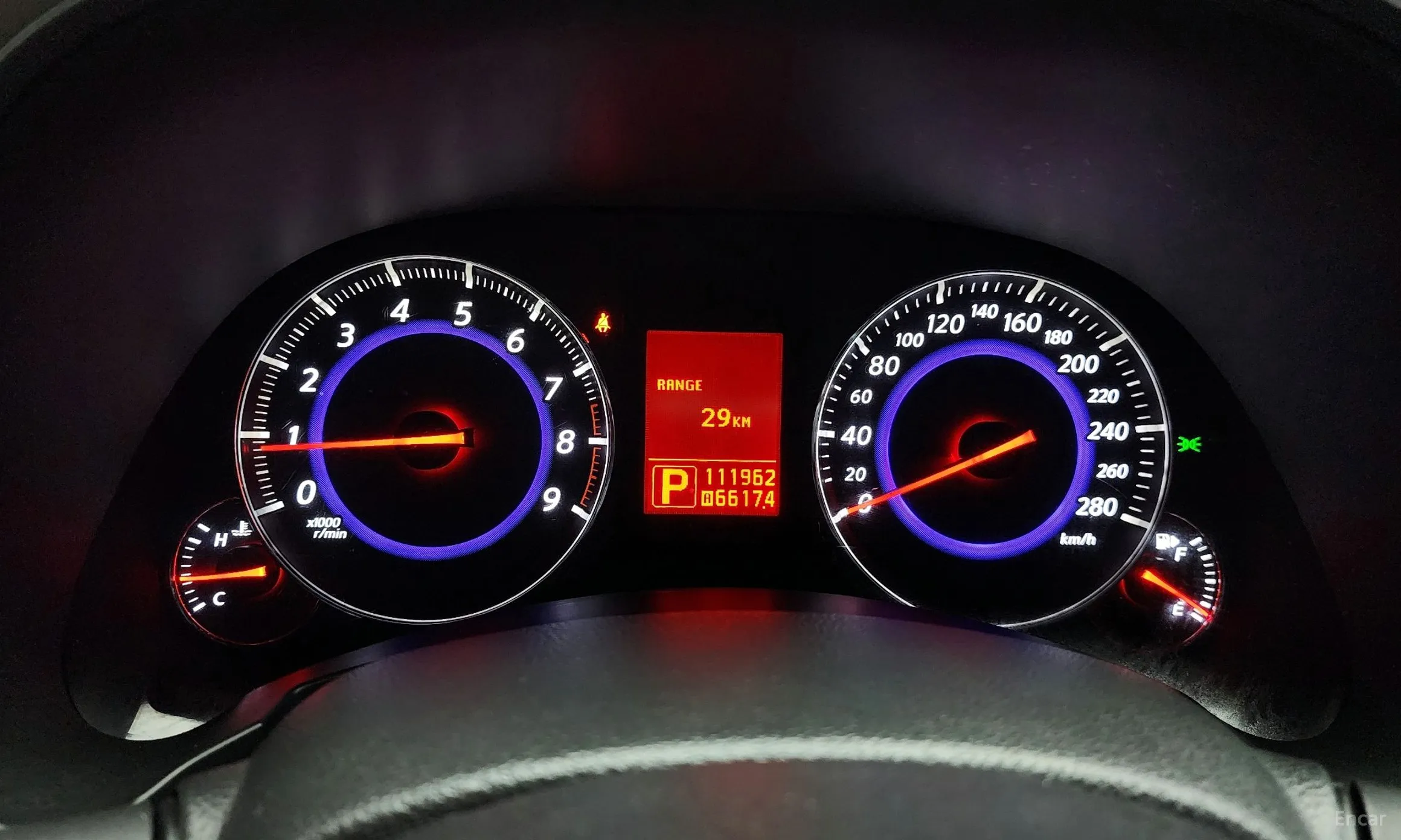 Infiniti FX35 превью 8