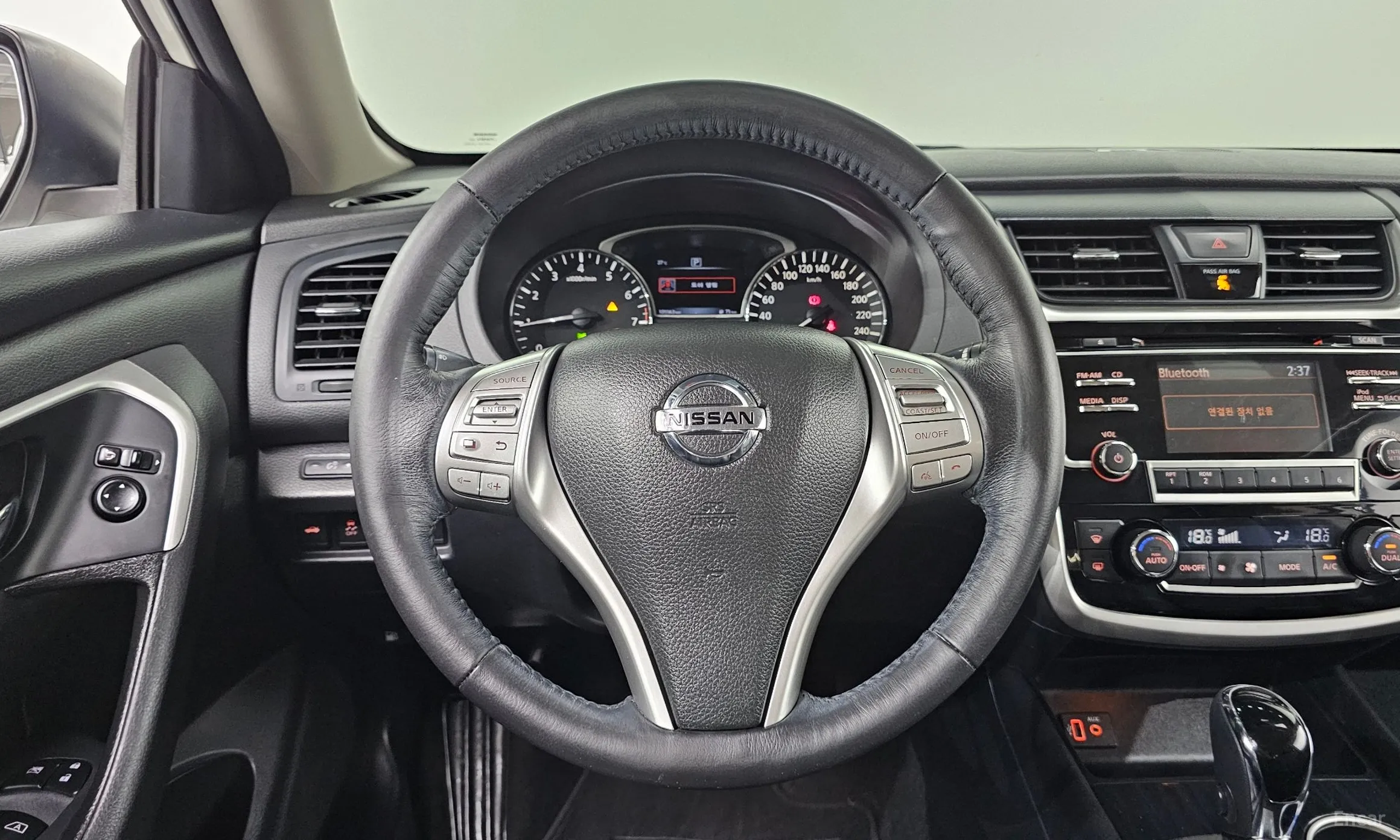 Nissan Altima превью 12