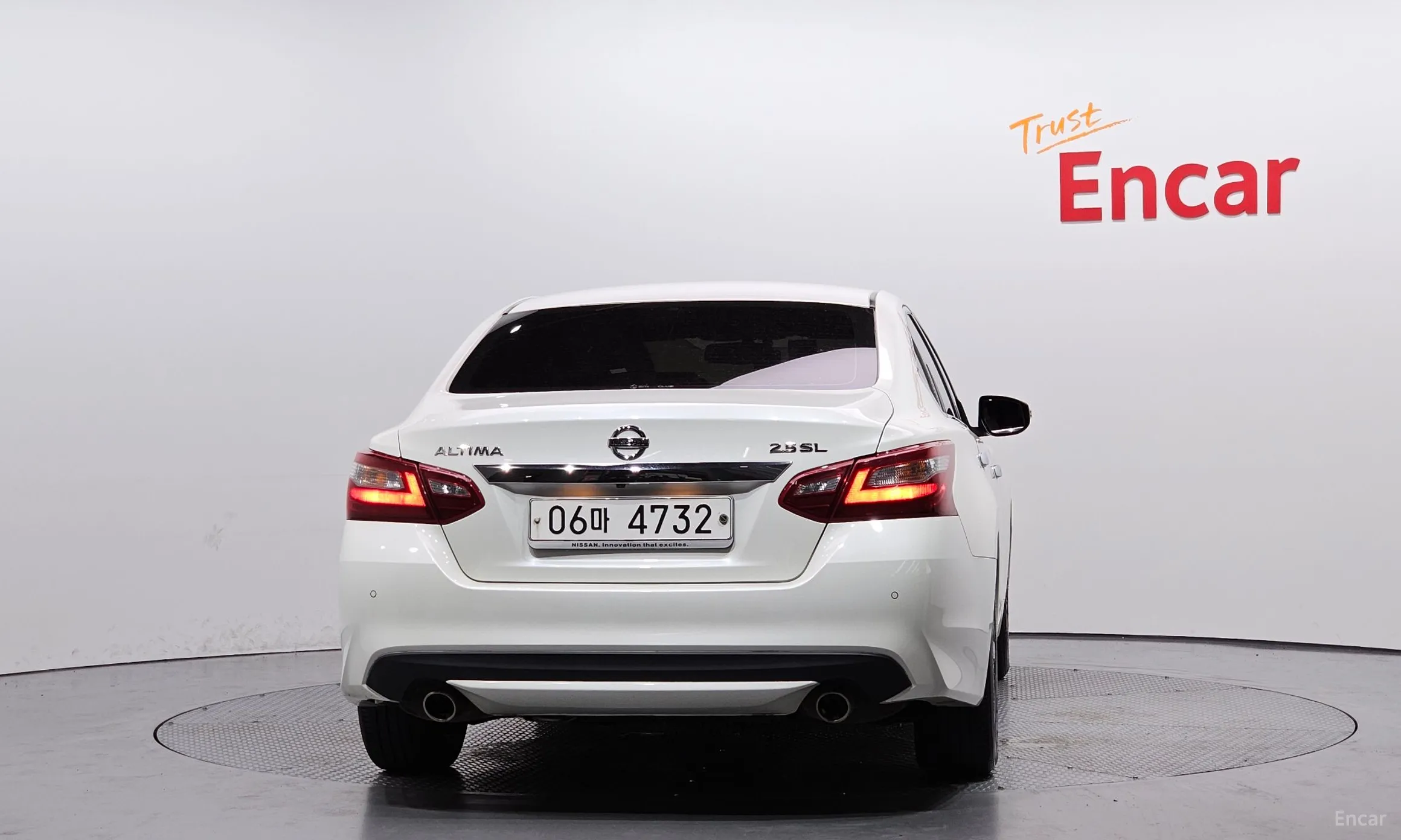 Nissan Altima превью 4