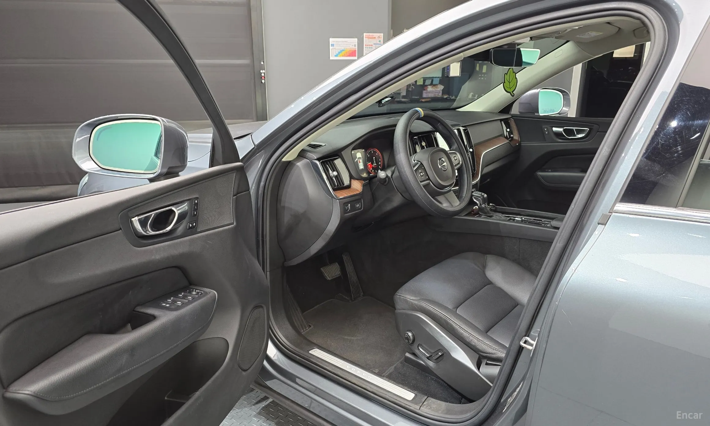 Volvo XC60 Gen 2 превью 10