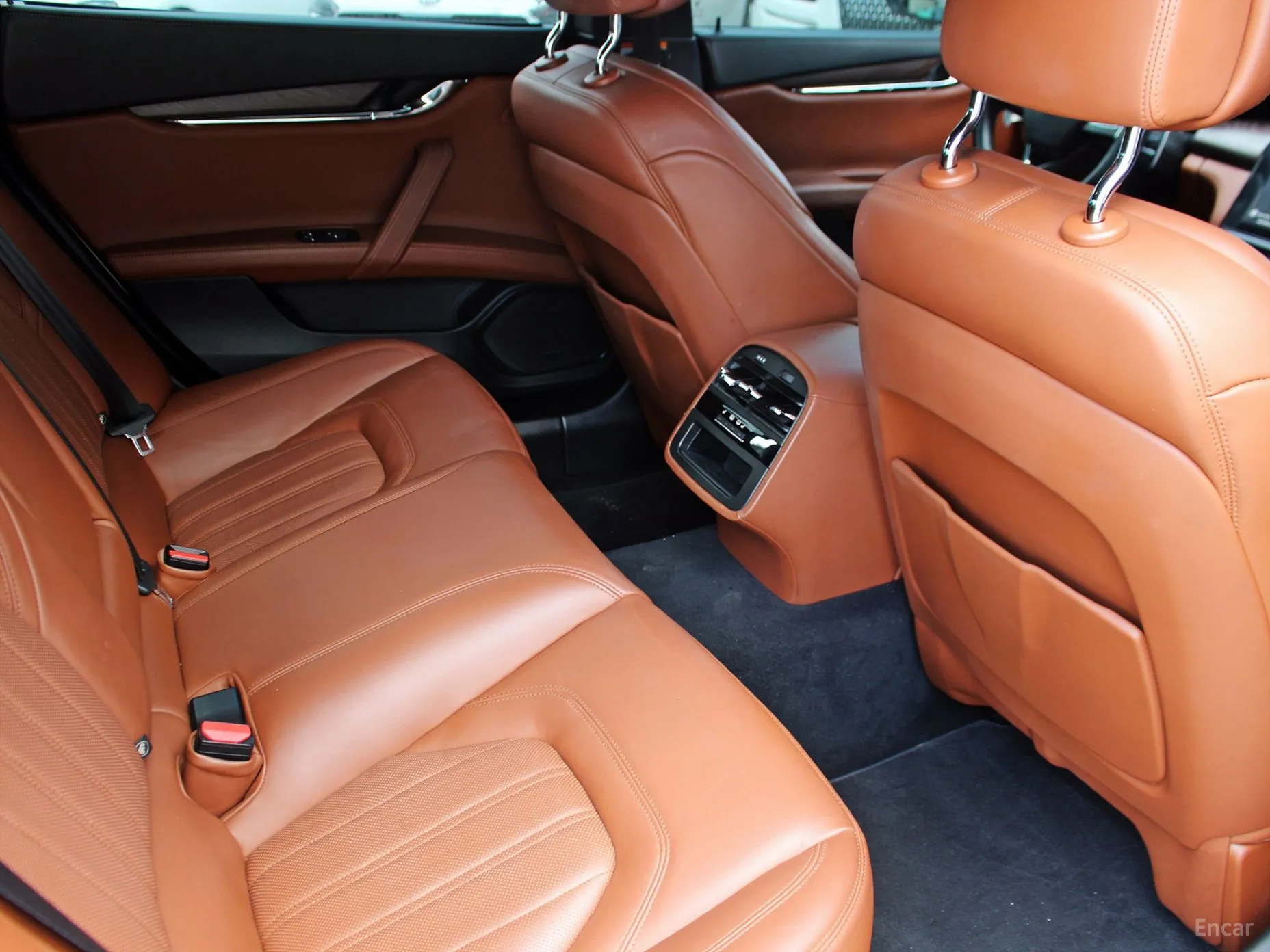 Maserati Quattroporte превью 10