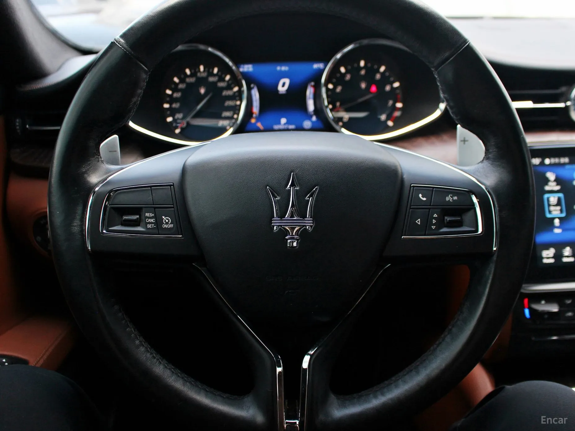 Maserati Quattroporte превью 14