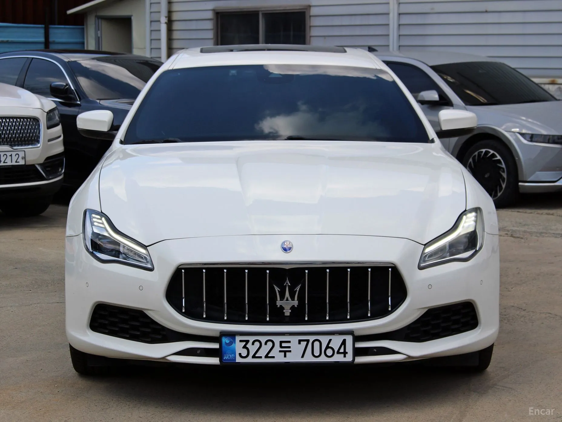 Maserati Quattroporte