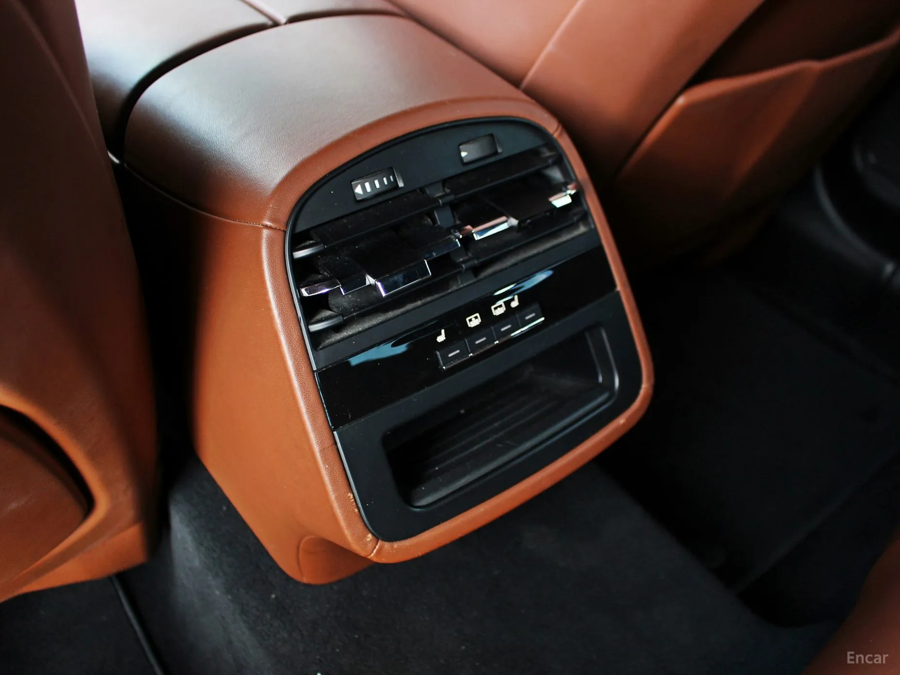 Maserati Quattroporte превью 16
