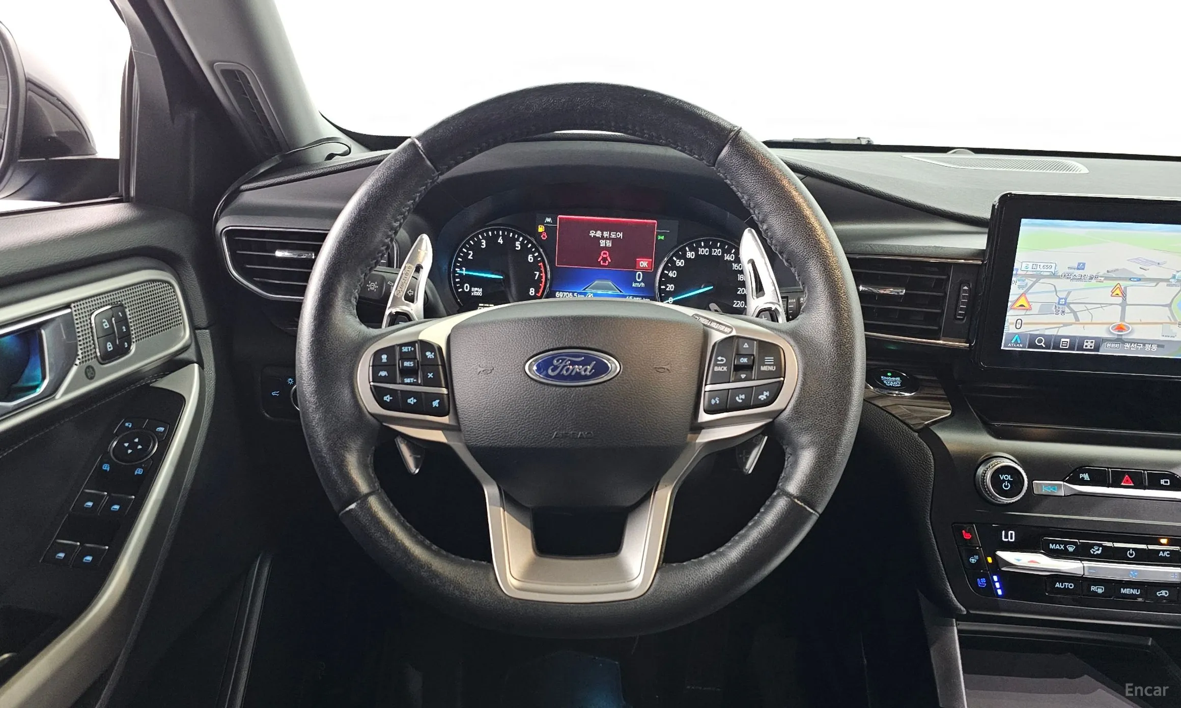Ford Explorer 6th Generation превью 13