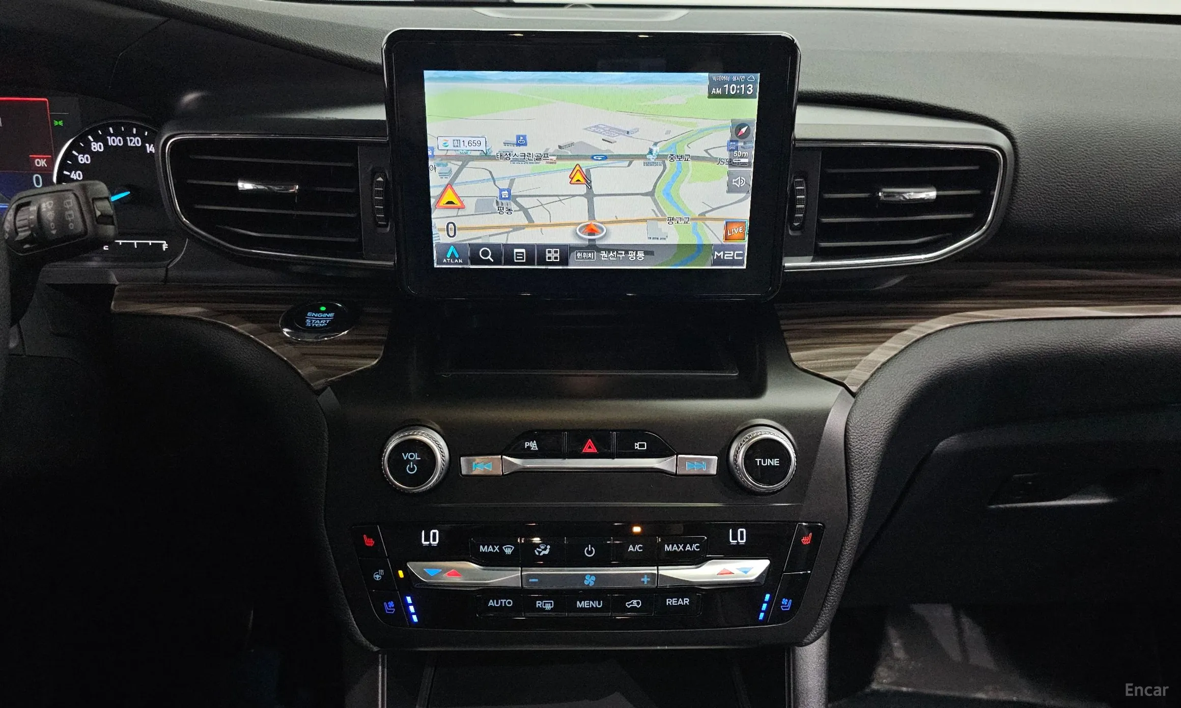 Ford Explorer 6th Generation превью 14