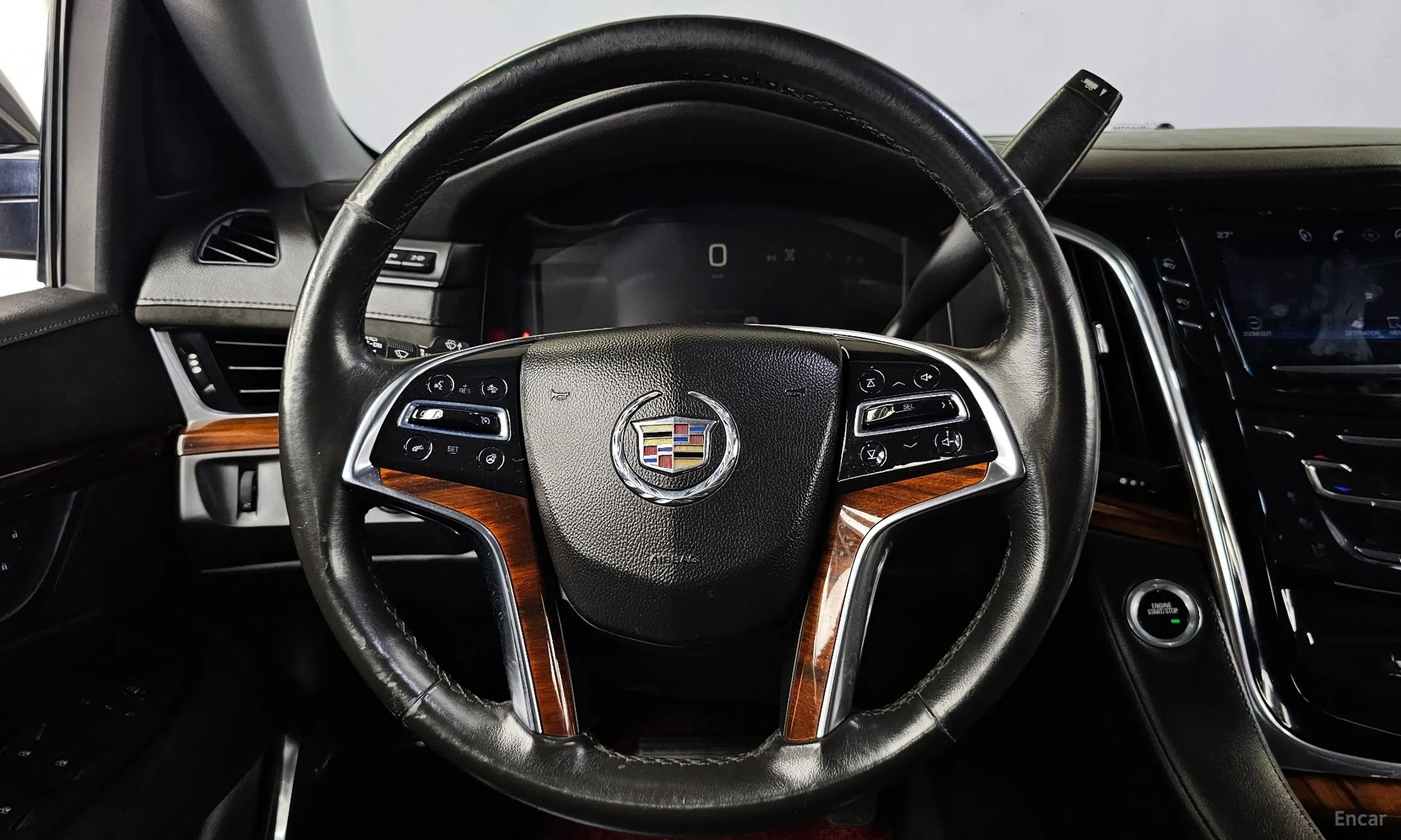 Cadillac Escalade превью 13