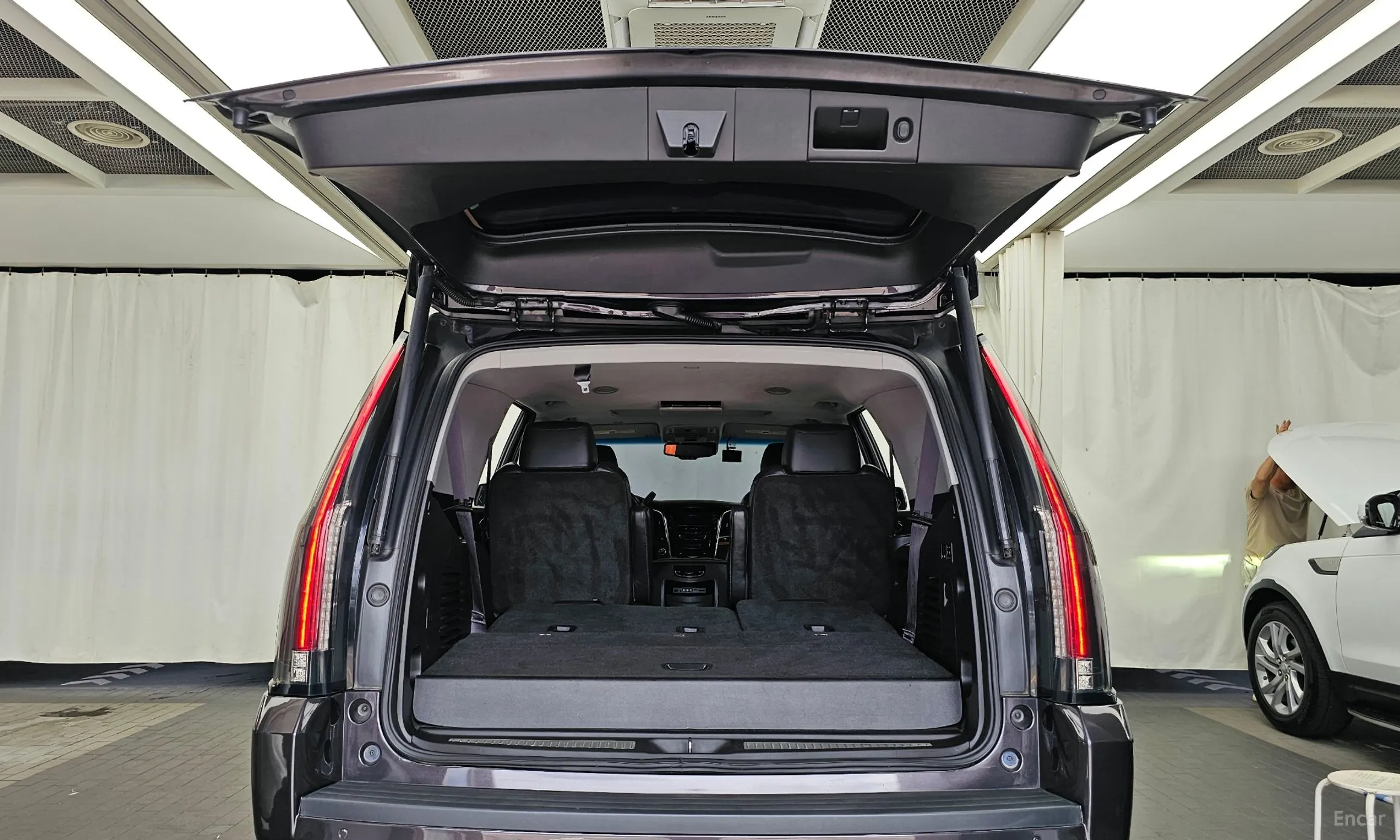Cadillac Escalade превью 20