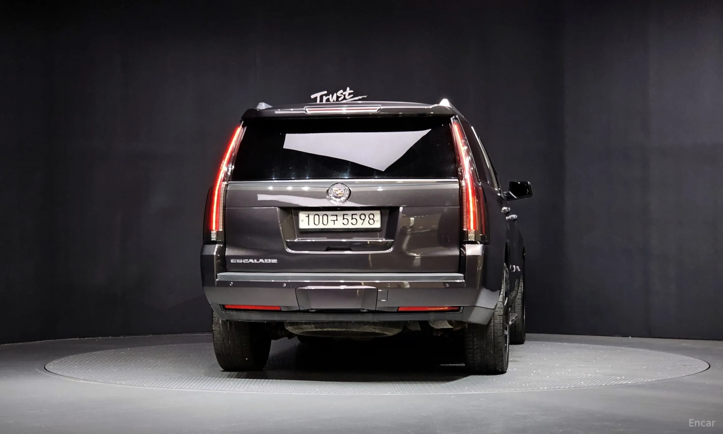 Cadillac Escalade превью 4