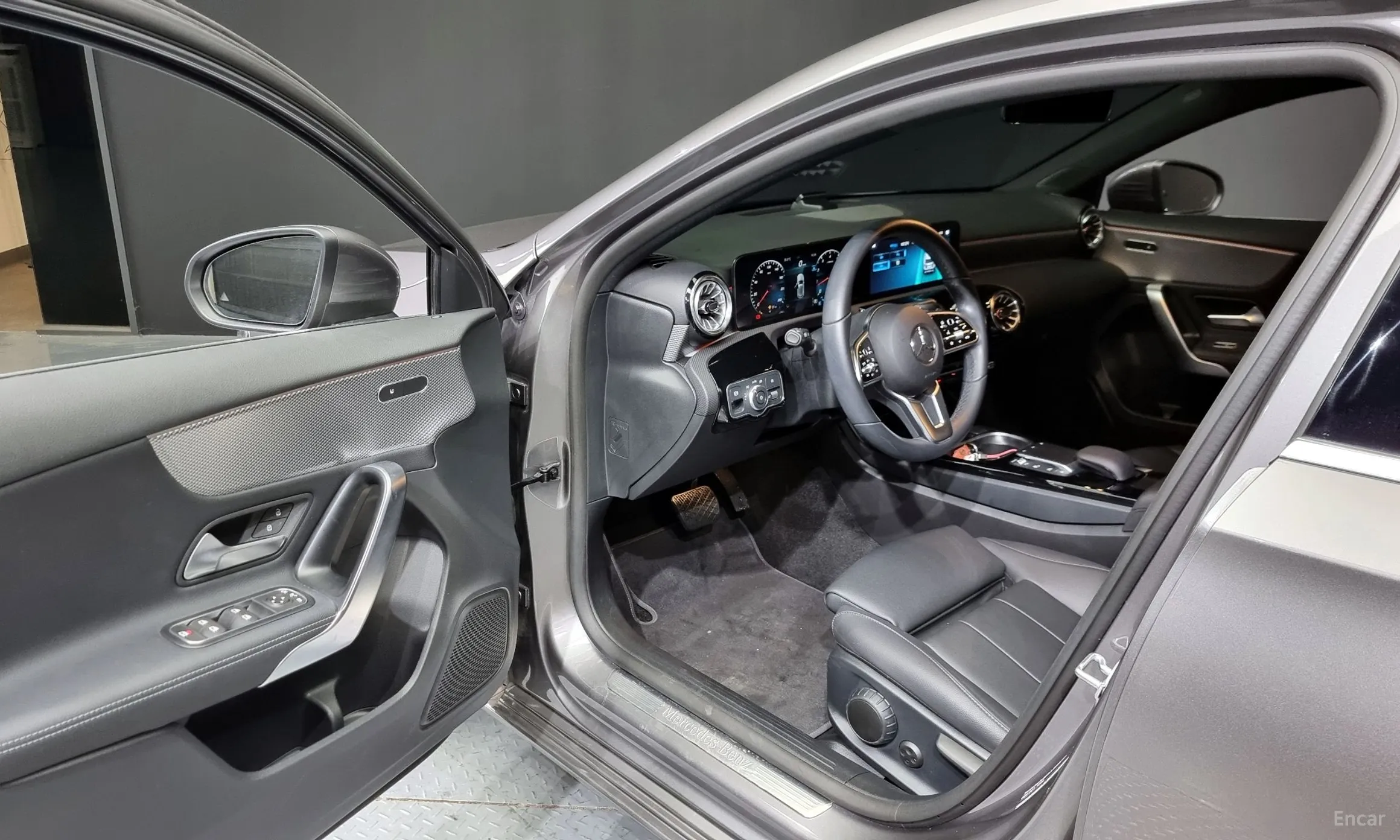 Mercedes Benz A-Class W177 превью 10