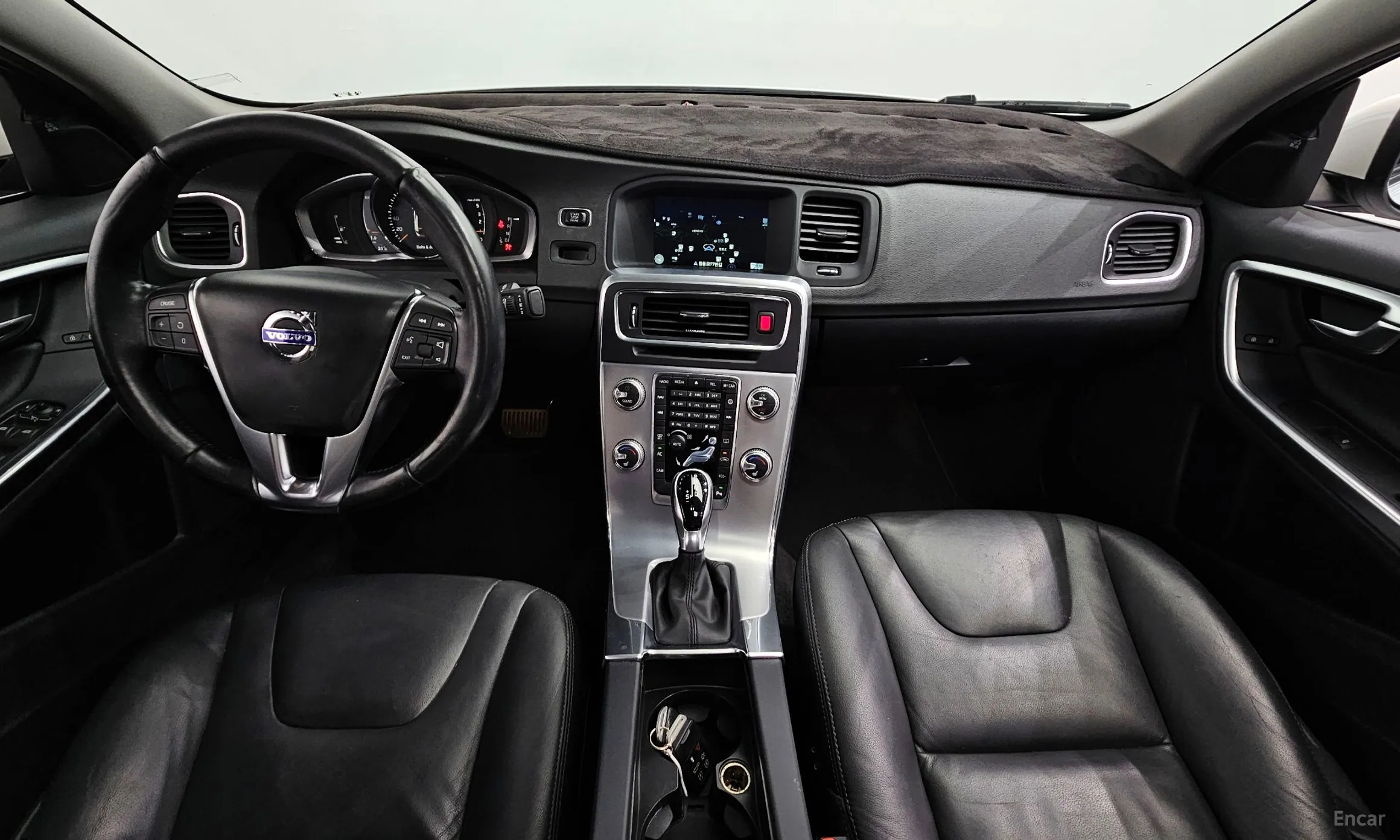 Volvo S60 превью 7
