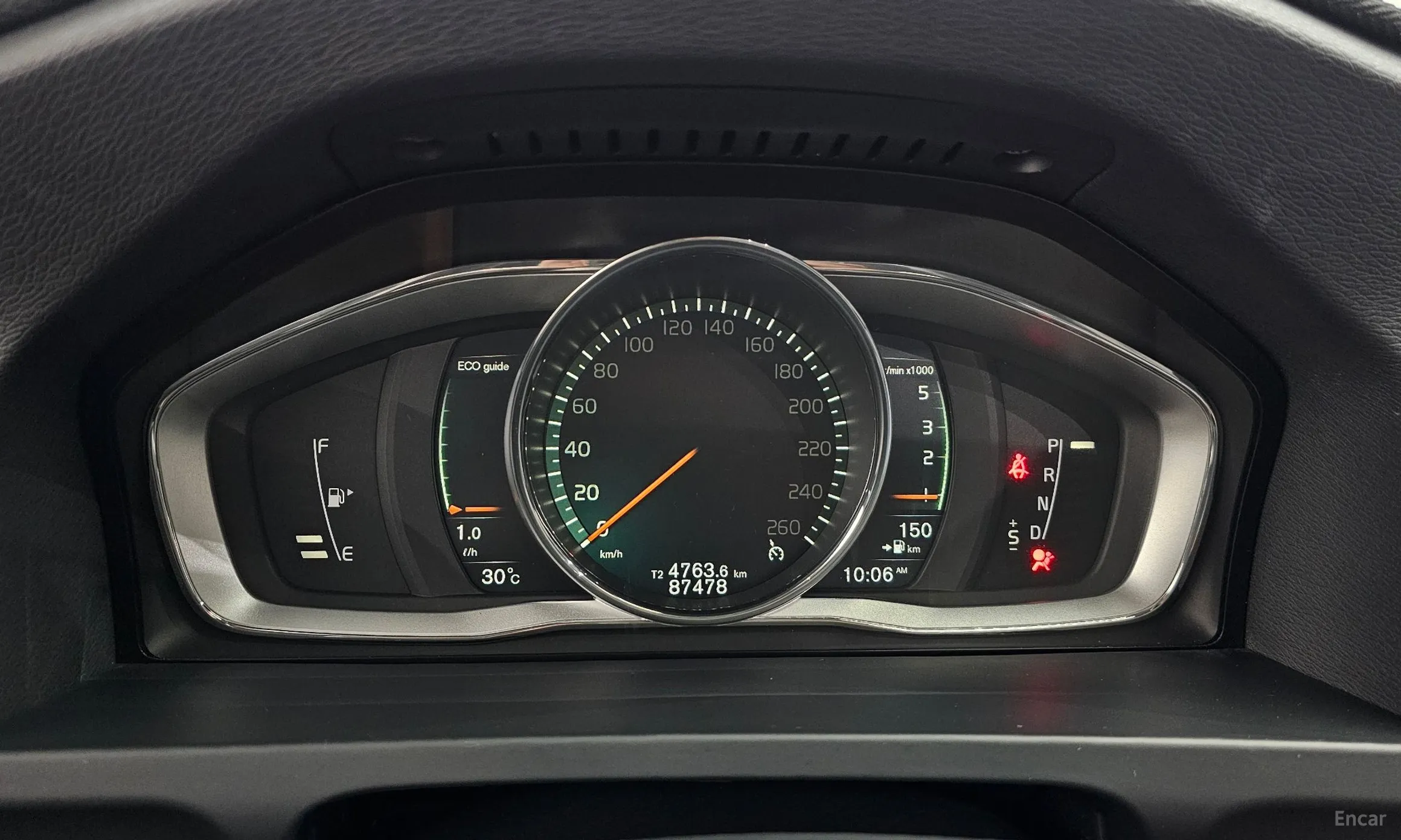 Volvo S60 превью 8
