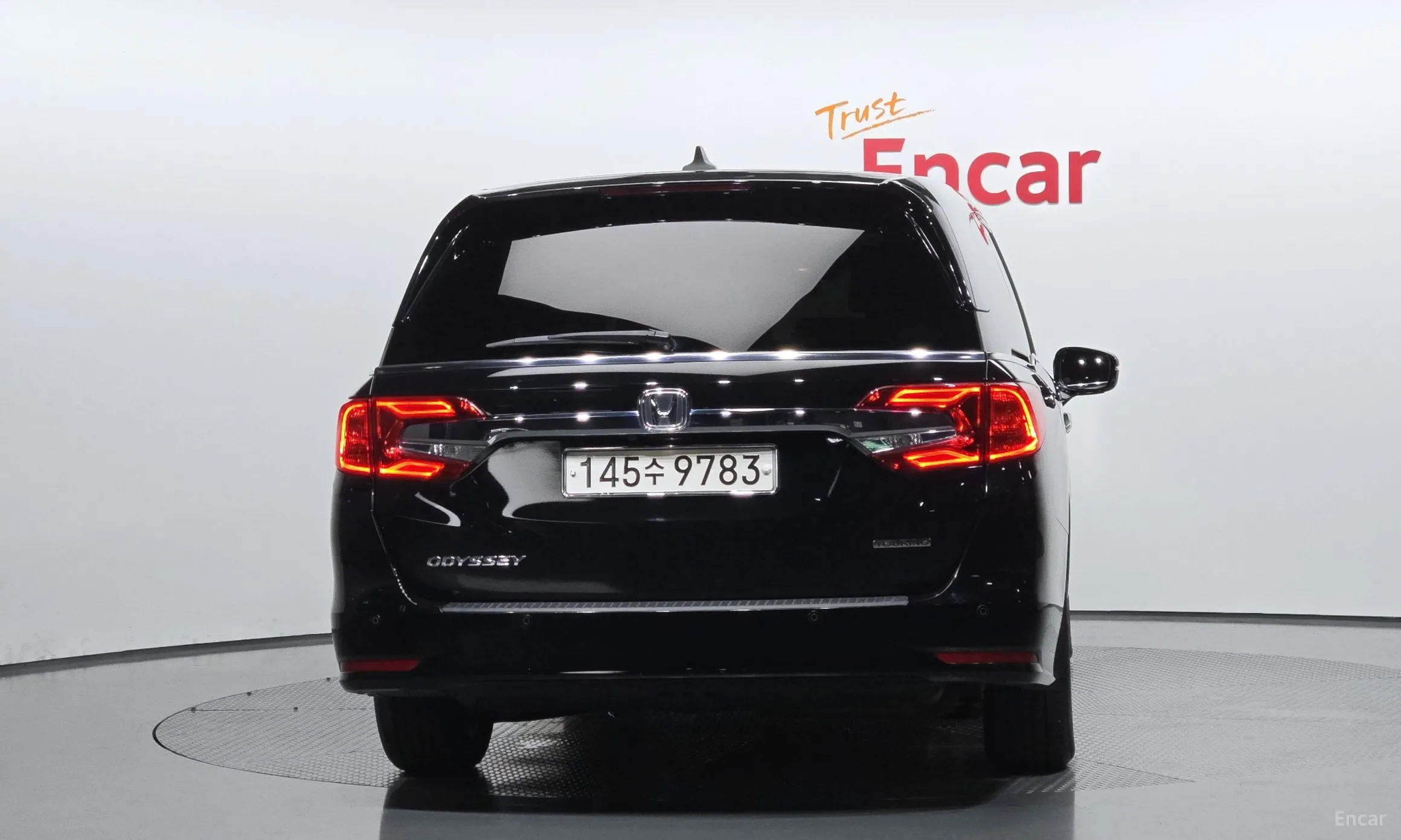 Honda Odyssey превью 4