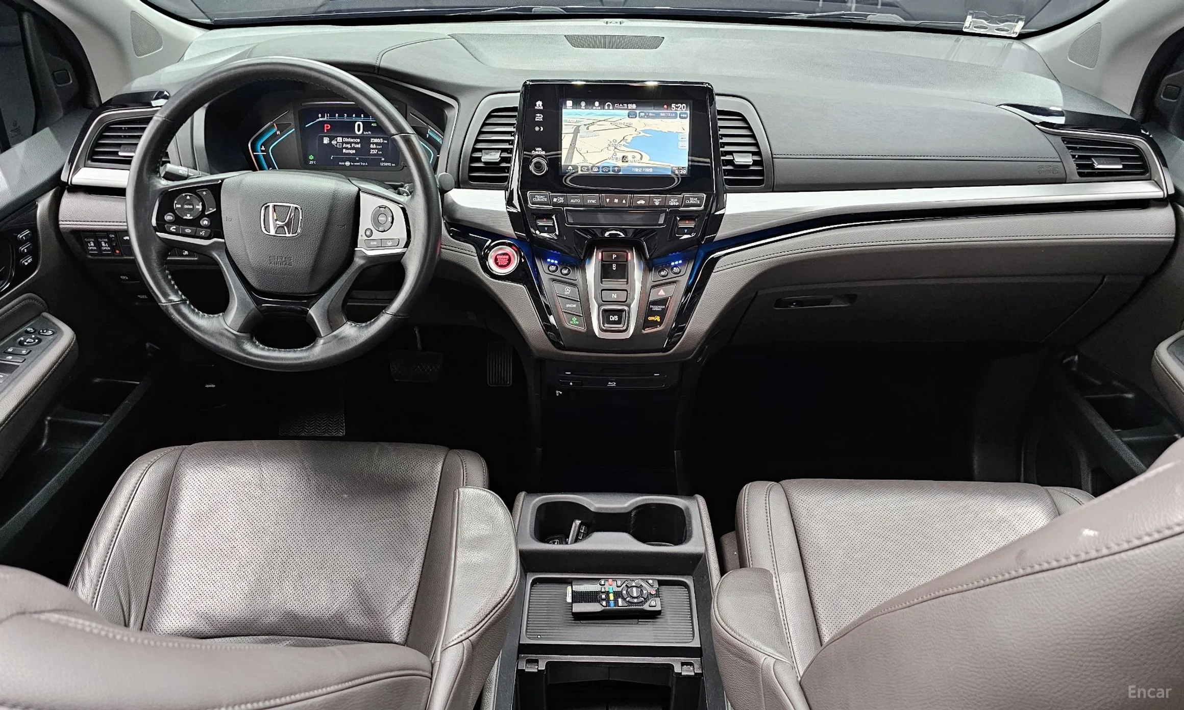 Honda Odyssey превью 7
