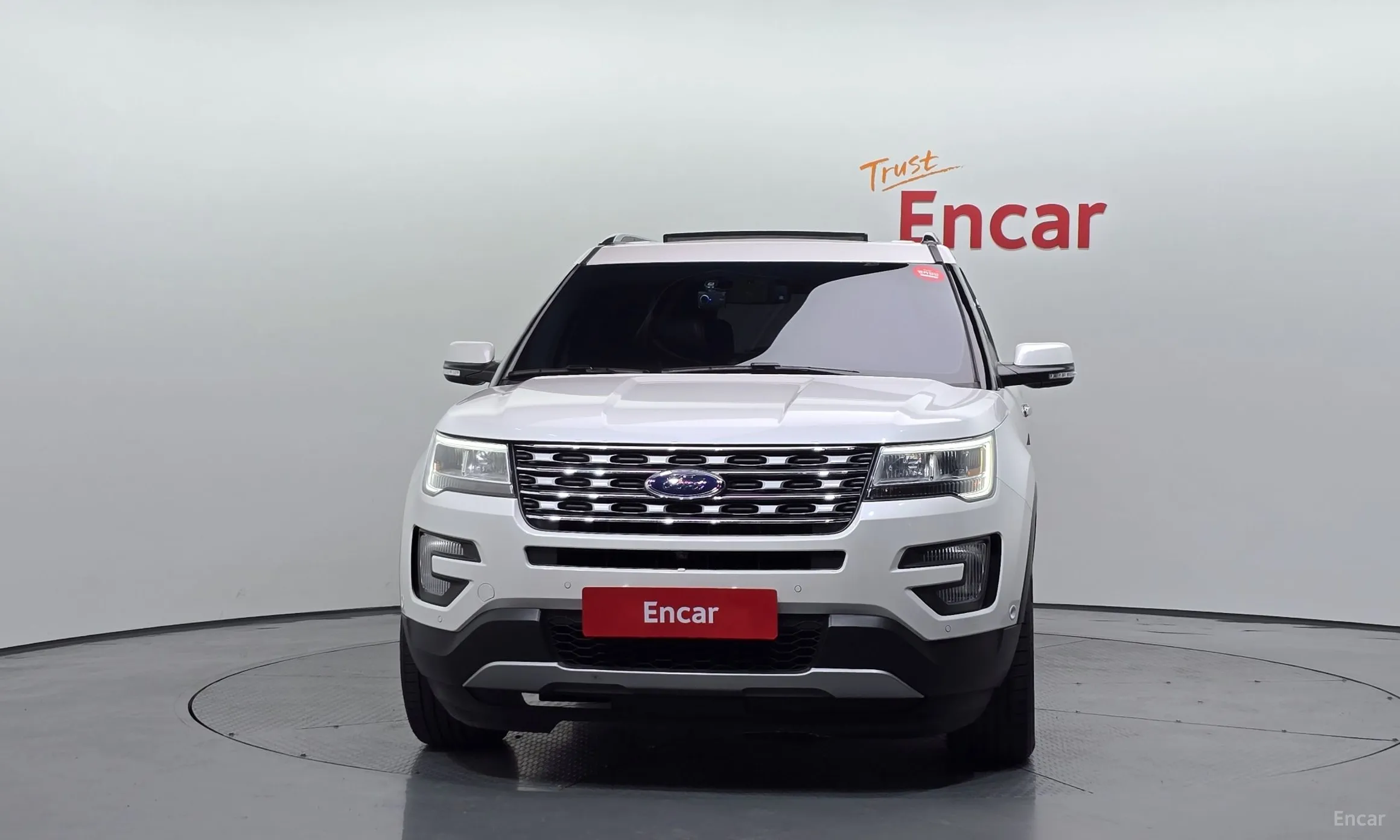 Ford Explorer превью 3