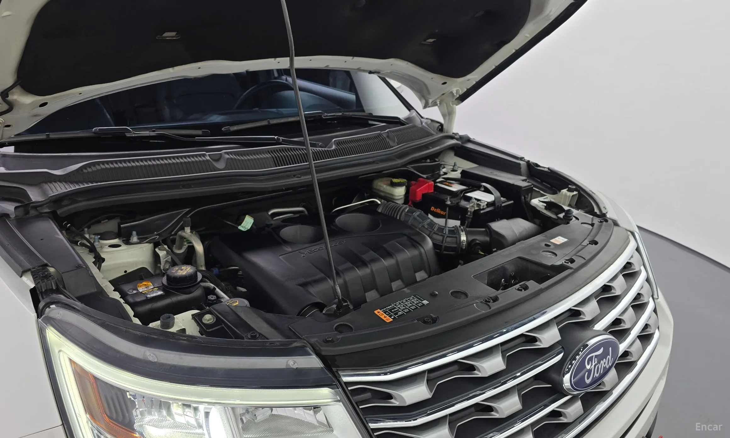 Ford Explorer превью 6