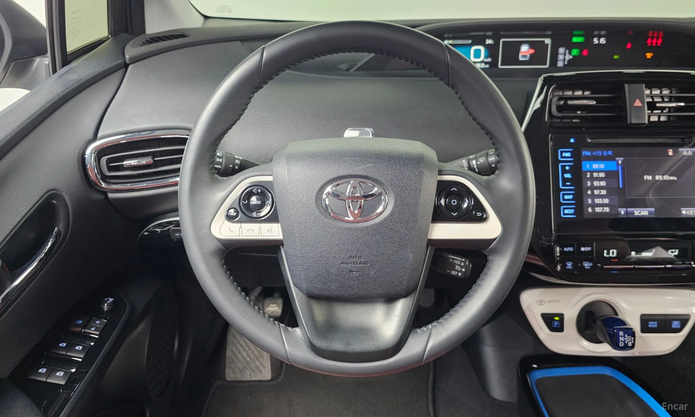 Toyota Prius 4th Generation превью 13