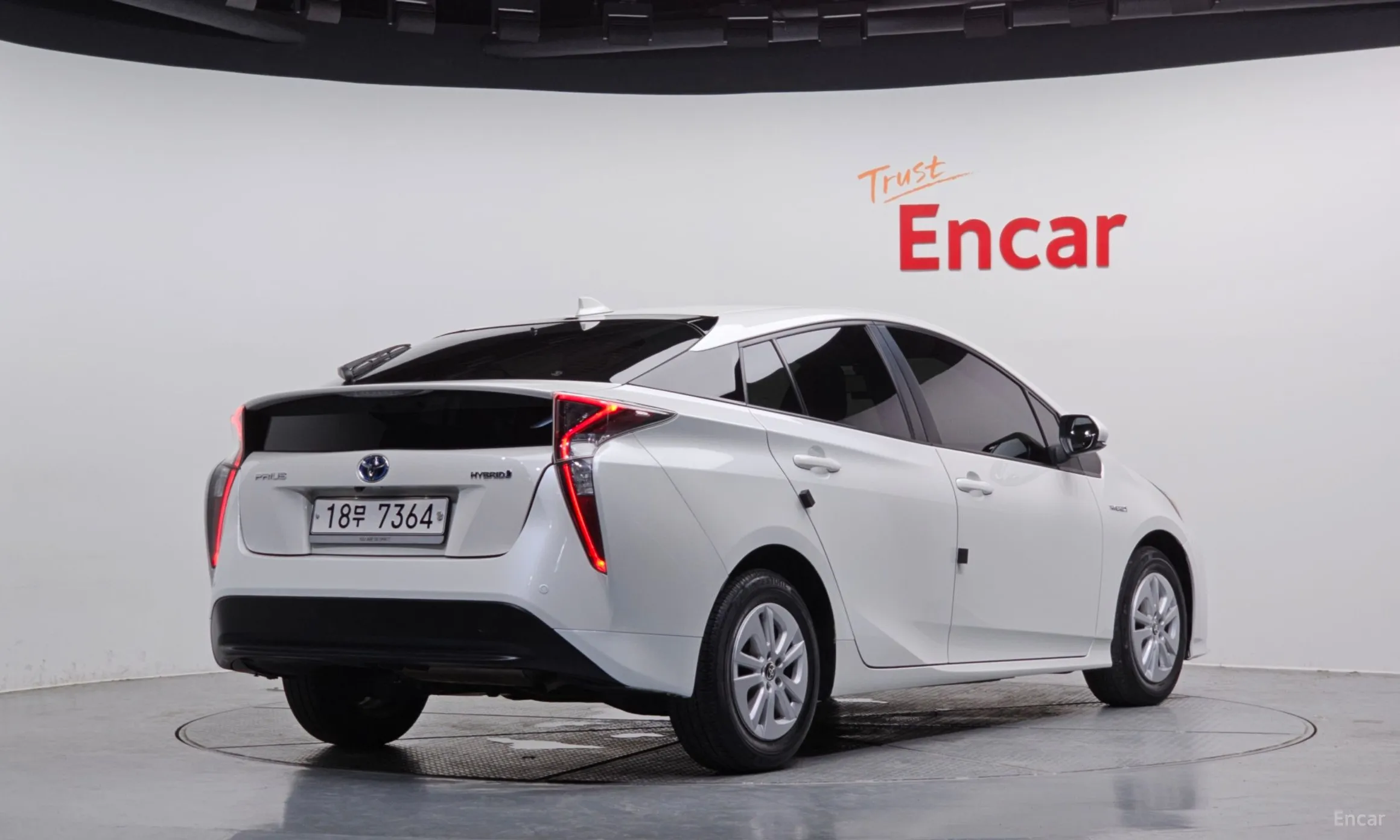 Toyota Prius 4th Generation превью 2