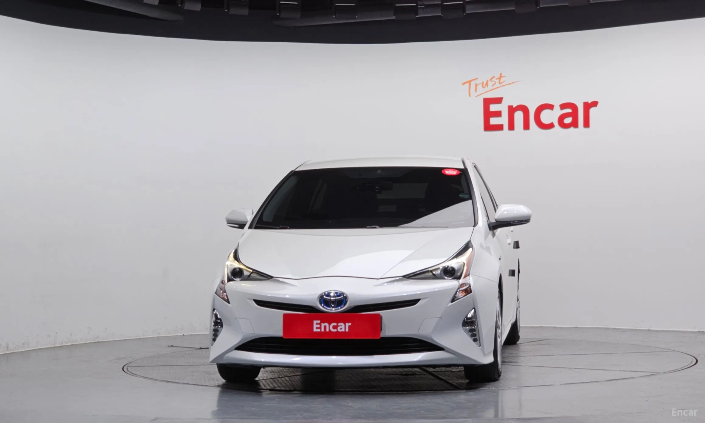 Toyota Prius 4th Generation превью 3