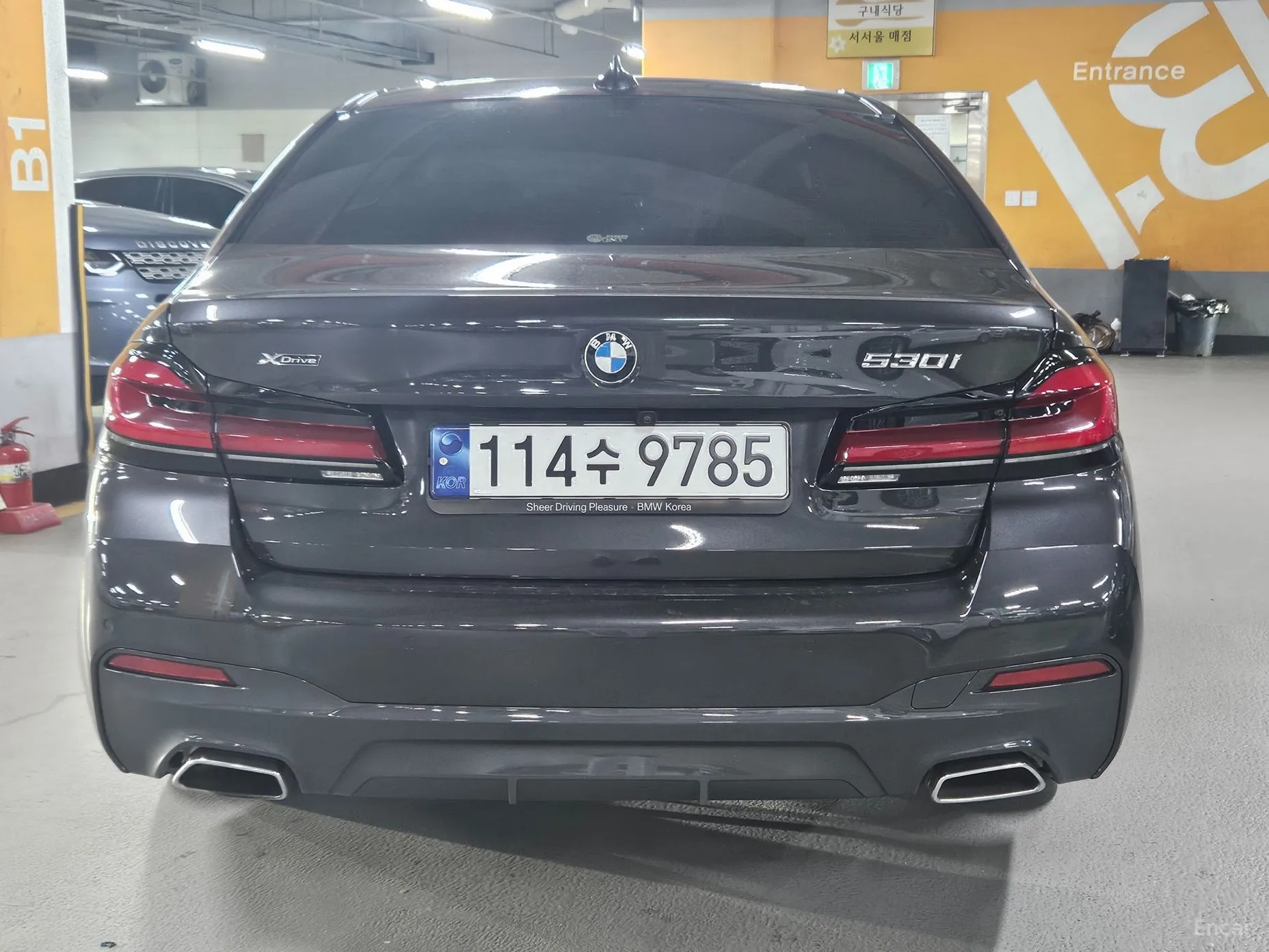 BMW 5 Series (G30) превью 4