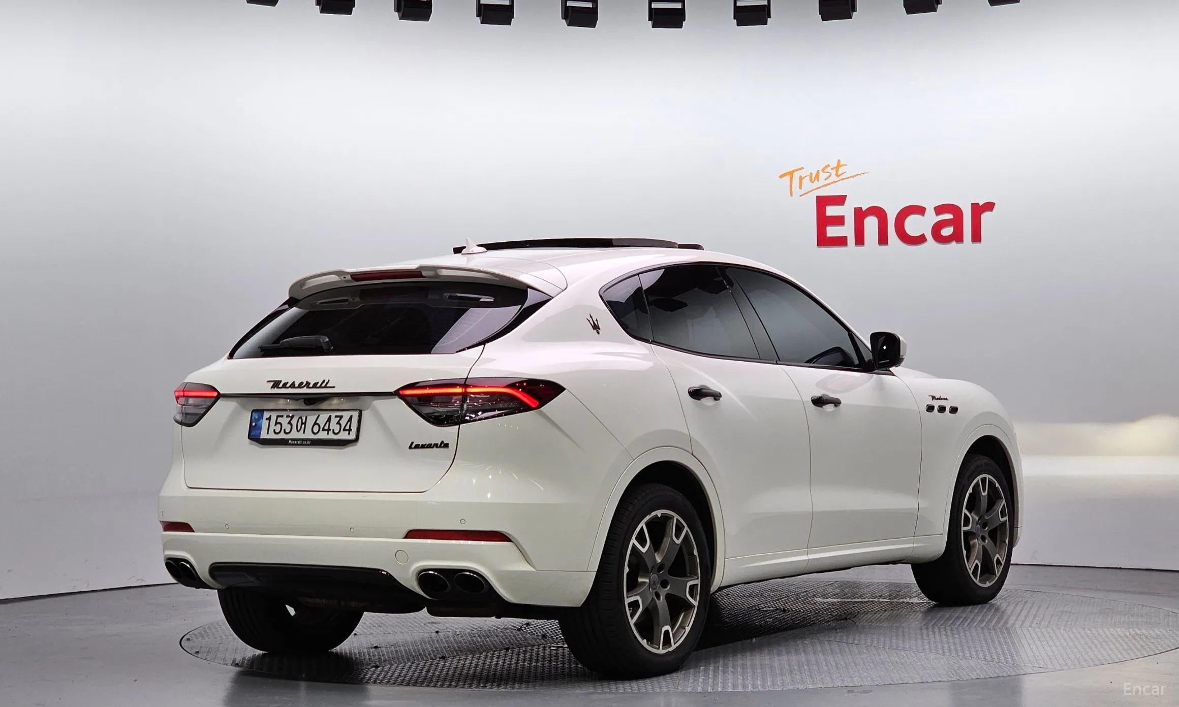 Maserati Levante превью 2