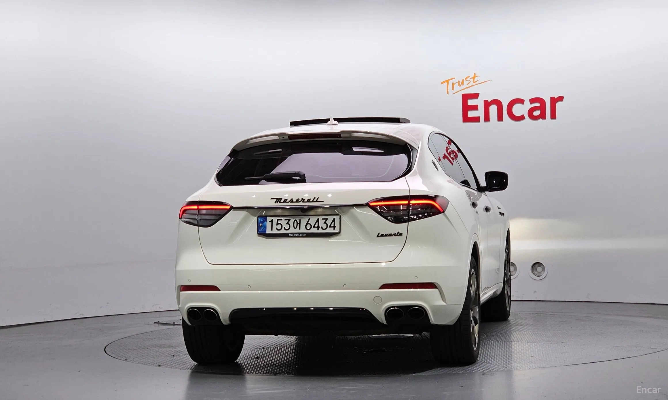Maserati Levante превью 4
