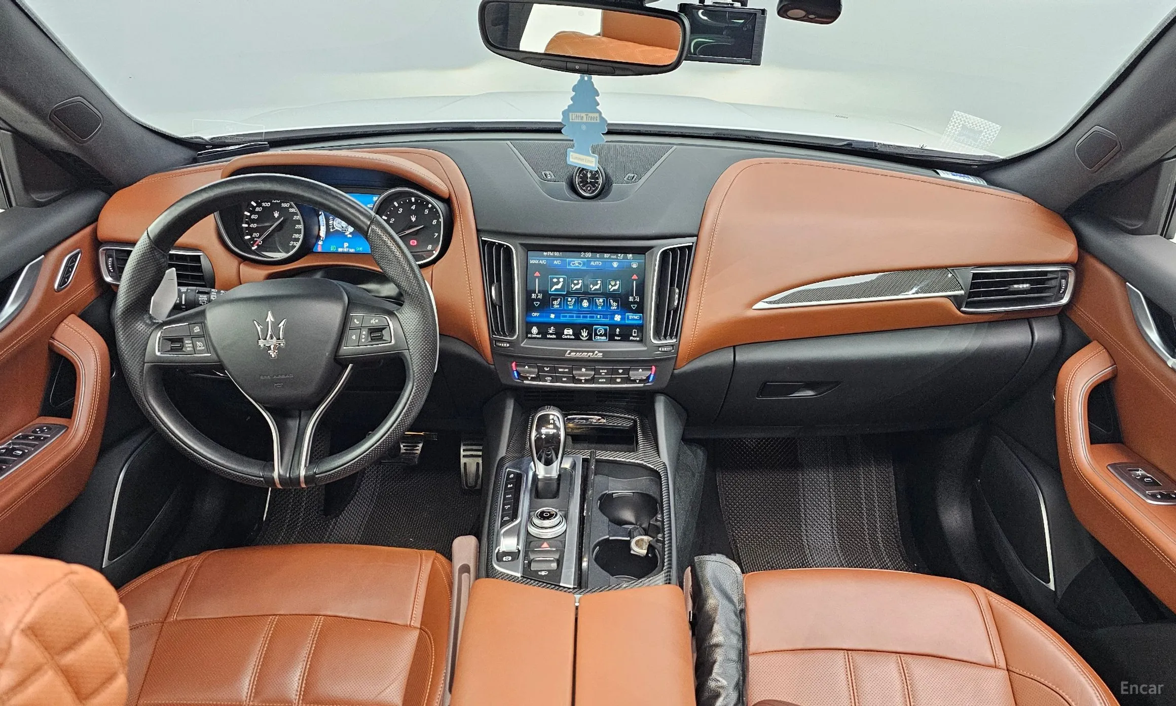 Maserati Levante превью 7
