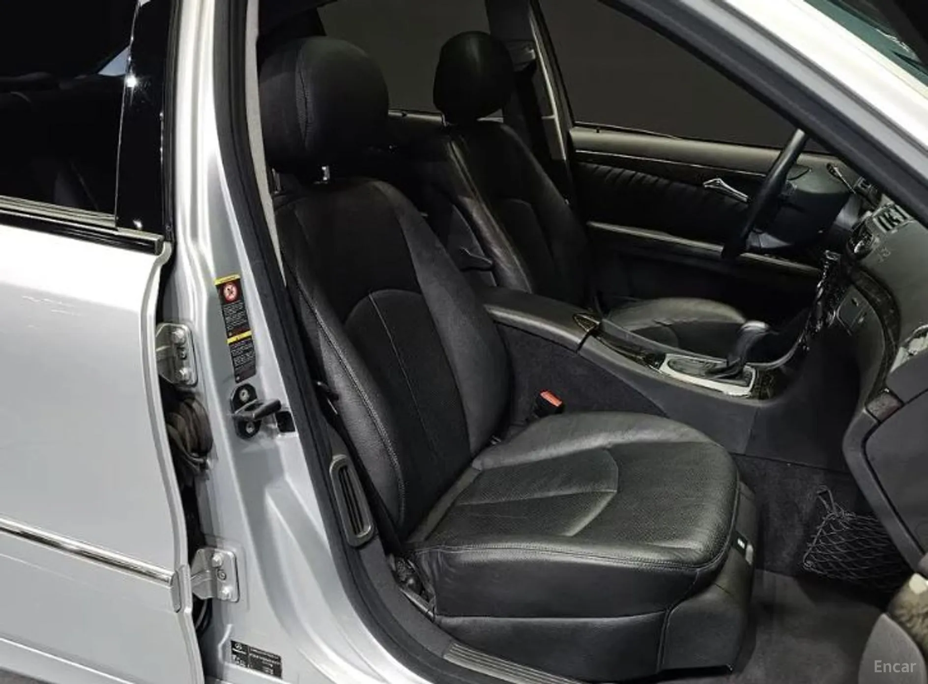 Mercedes Benz E-Class W211 превью 10