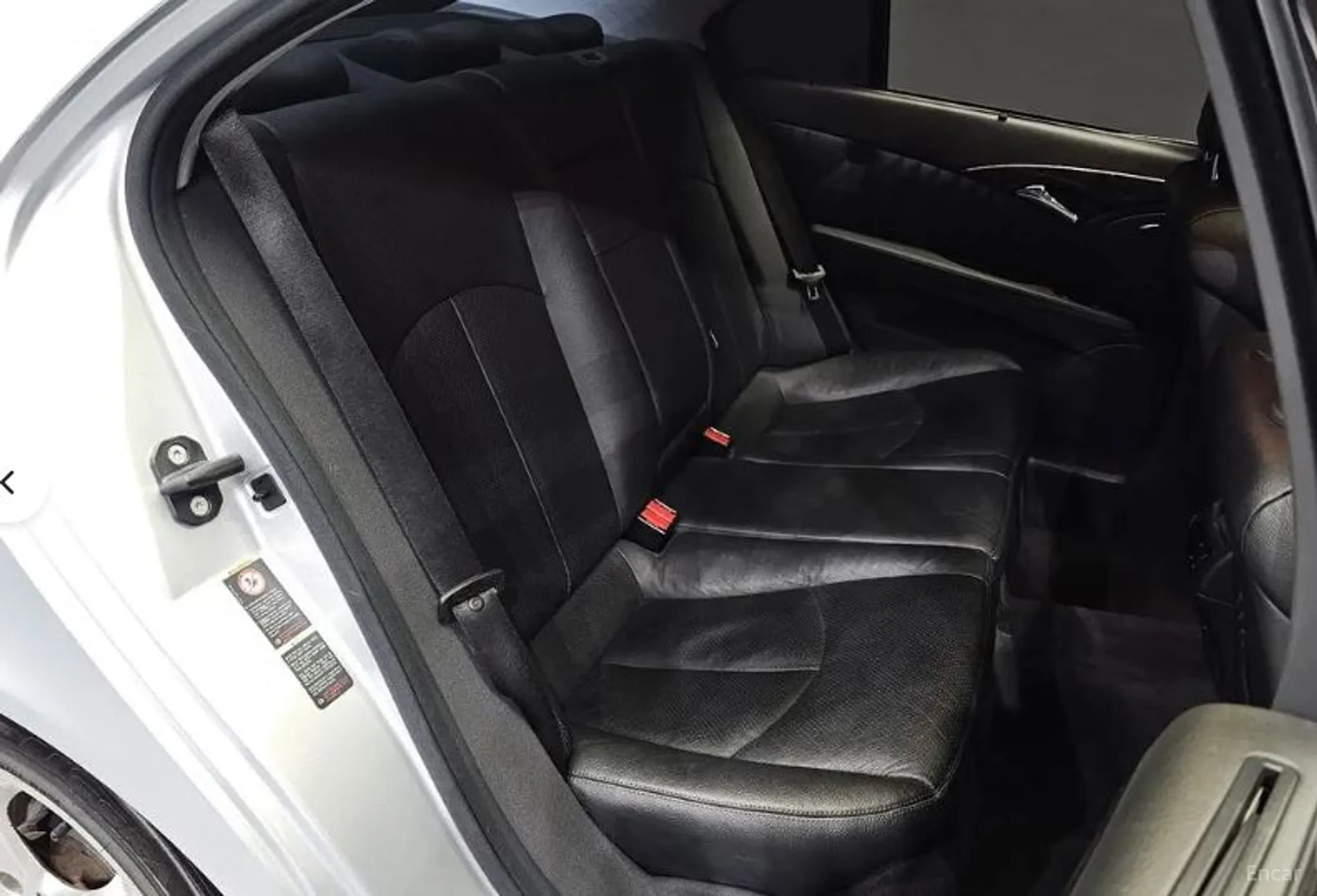 Mercedes Benz E-Class W211 превью 11