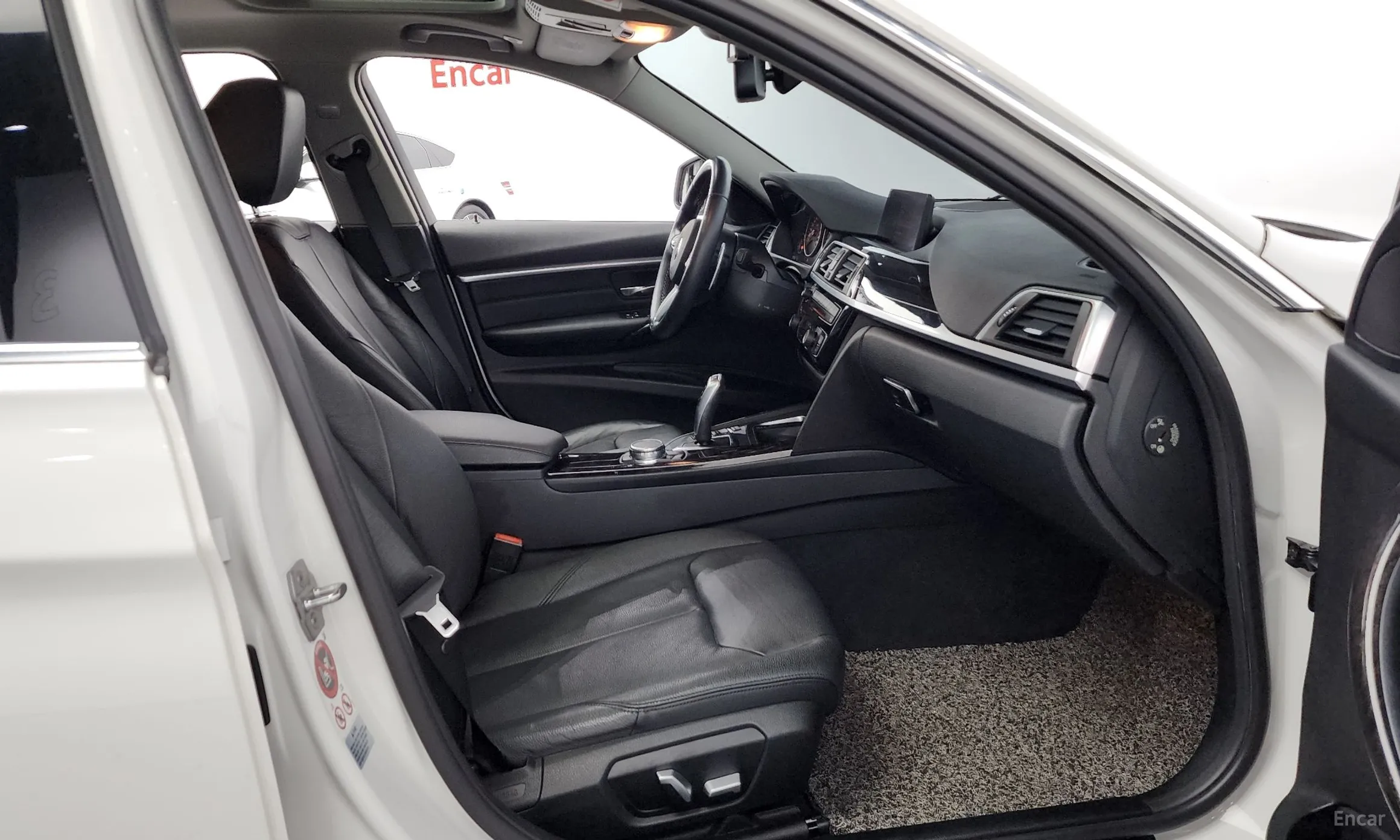 BMW 3 Series (F30) превью 11