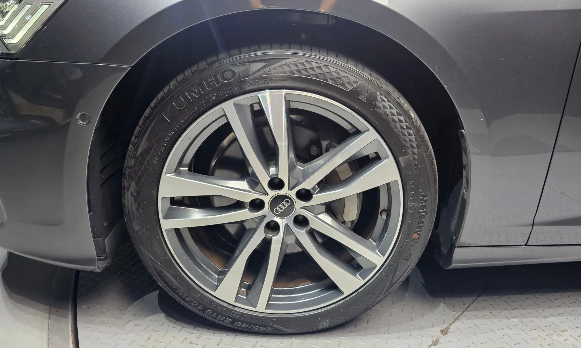 Audi A6 (C8) превью 5