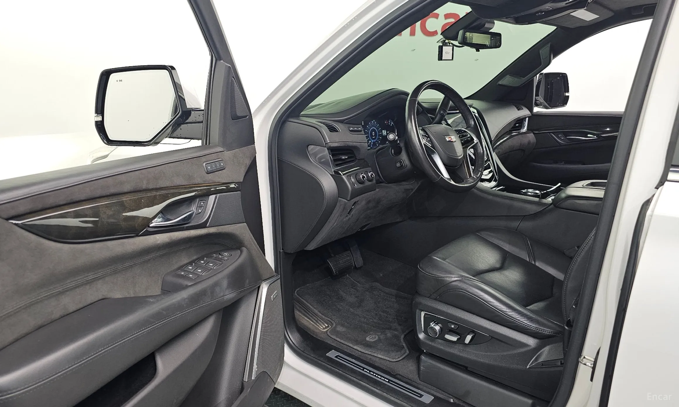 Cadillac Escalade превью 10