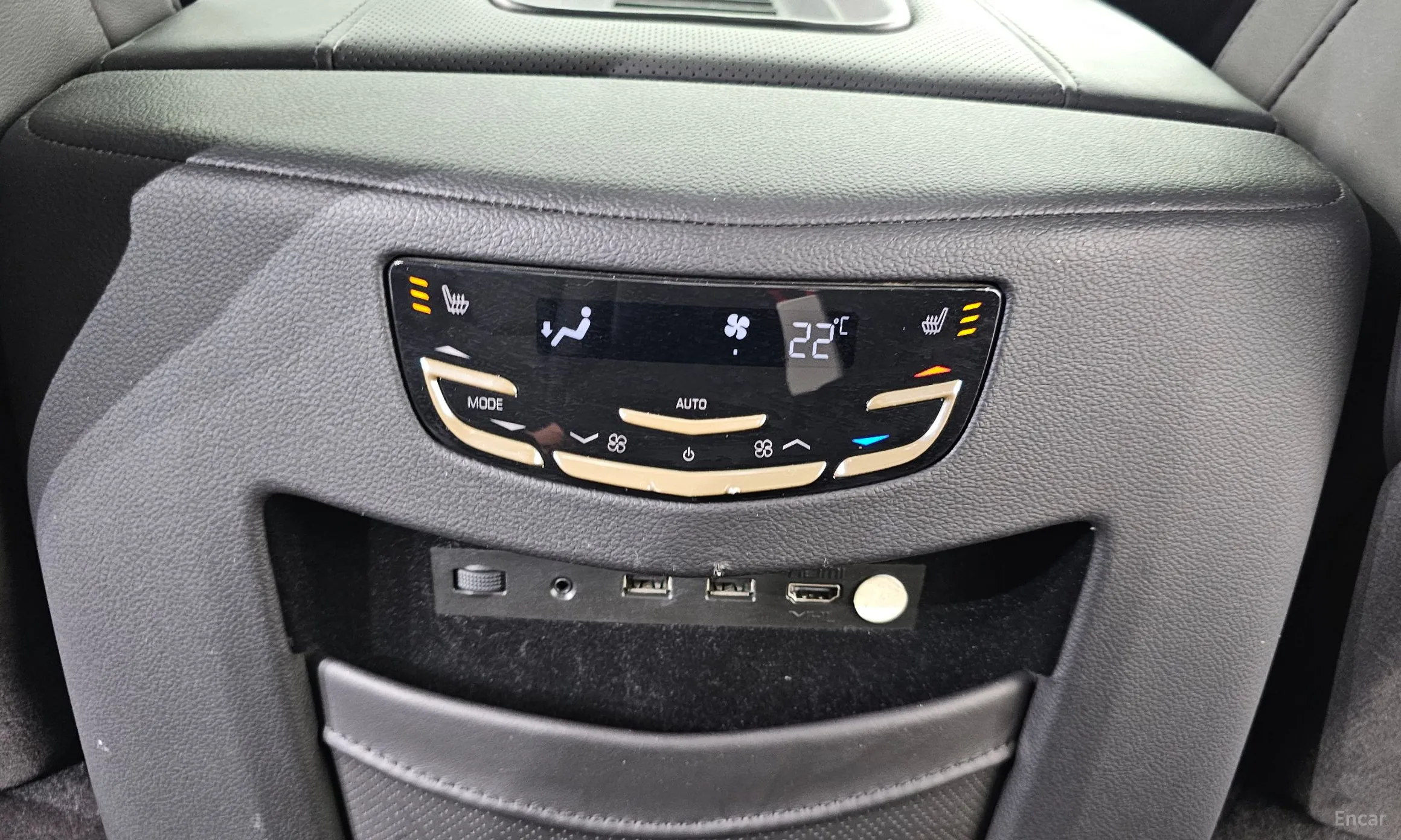 Cadillac Escalade превью 18