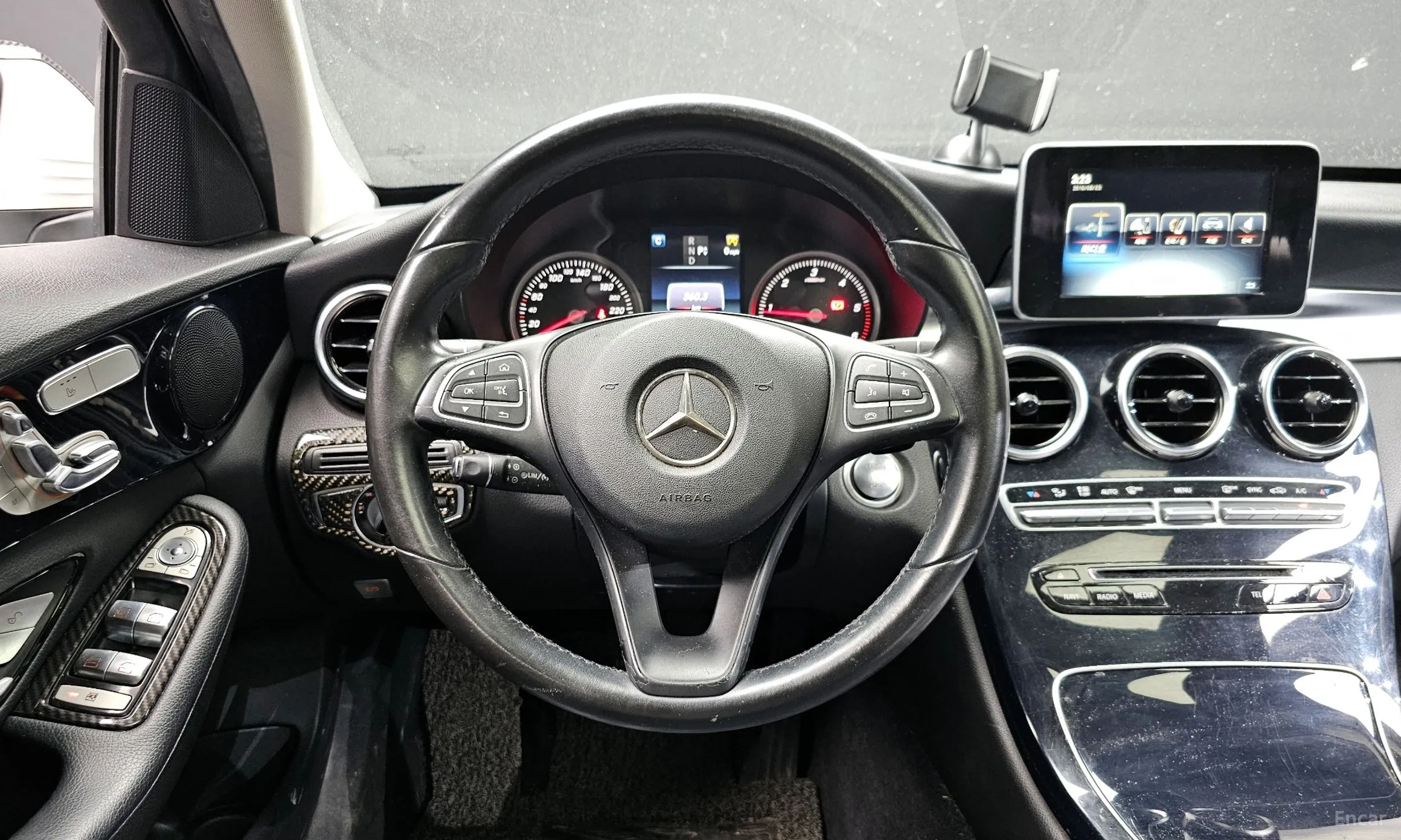 Mercedes Benz C-Class W205 превью 13