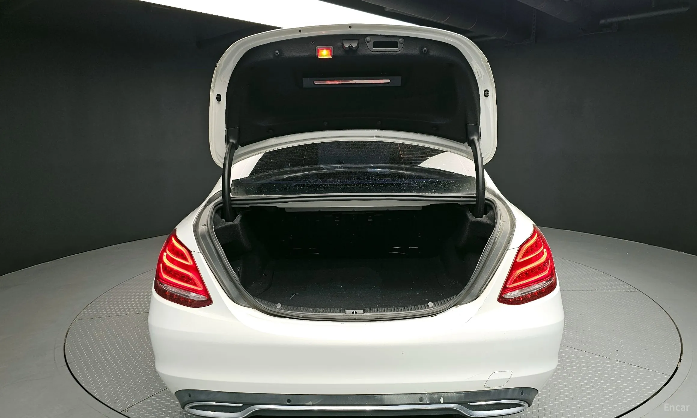 Mercedes Benz C-Class W205 превью 20