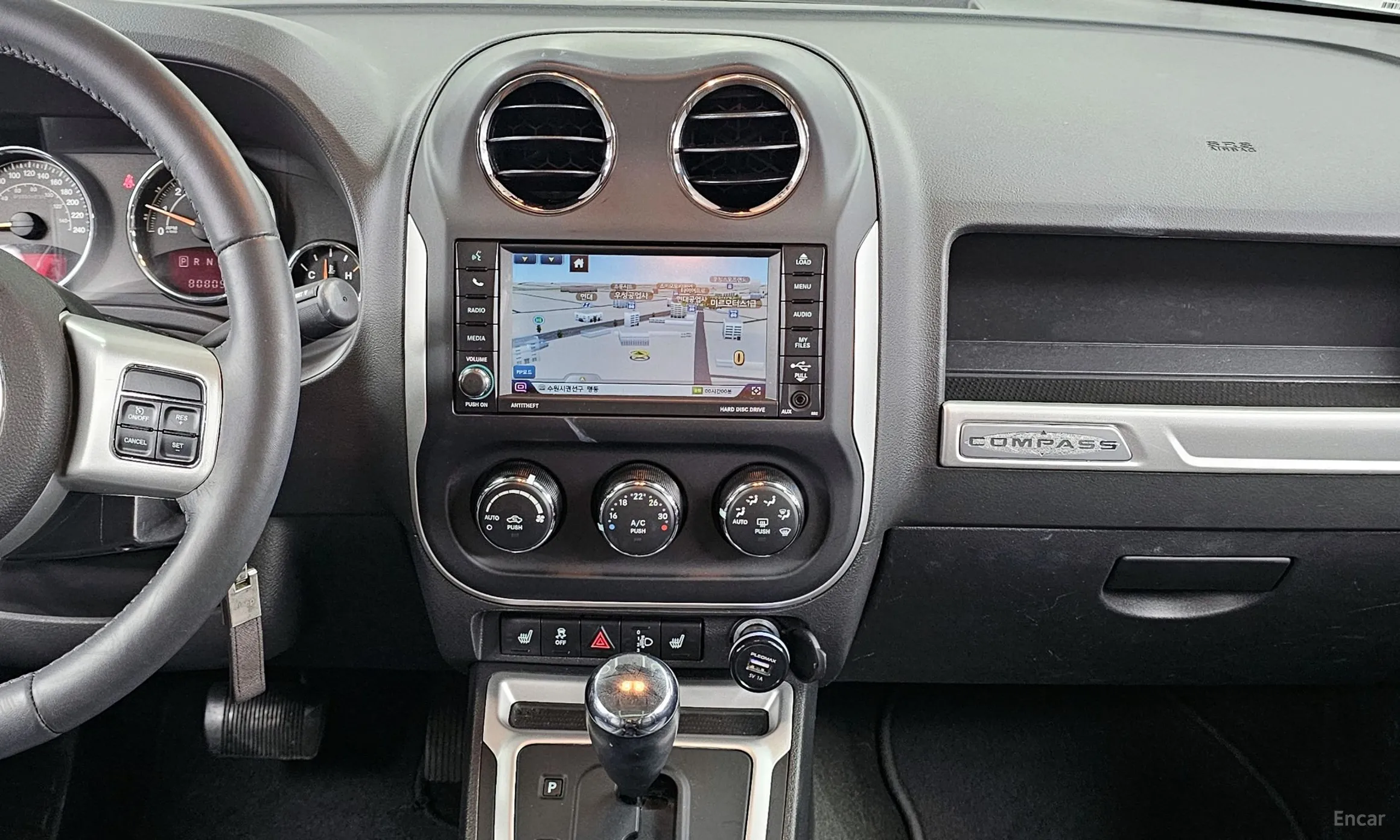 Jeep Compass превью 14