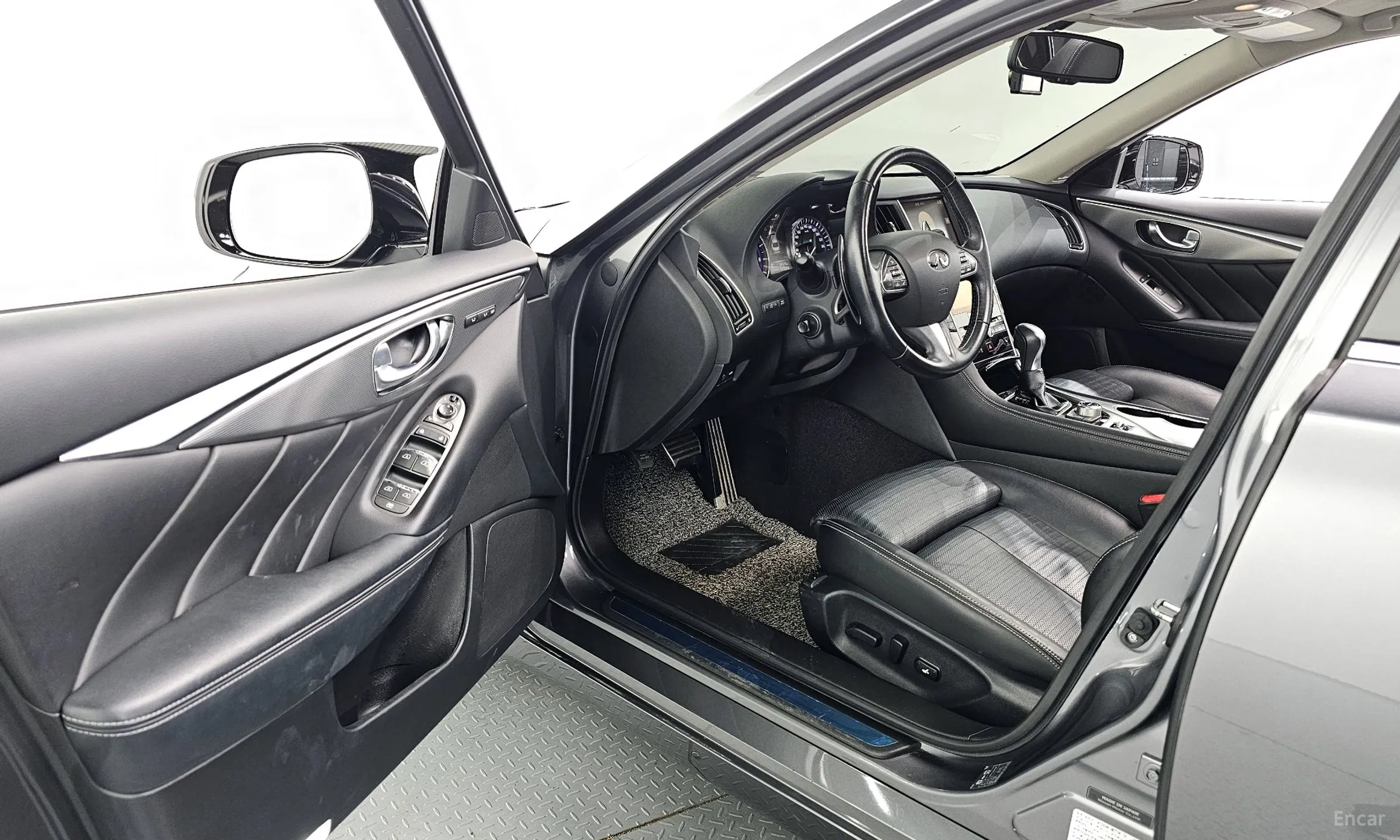 Infiniti Q50 превью 10