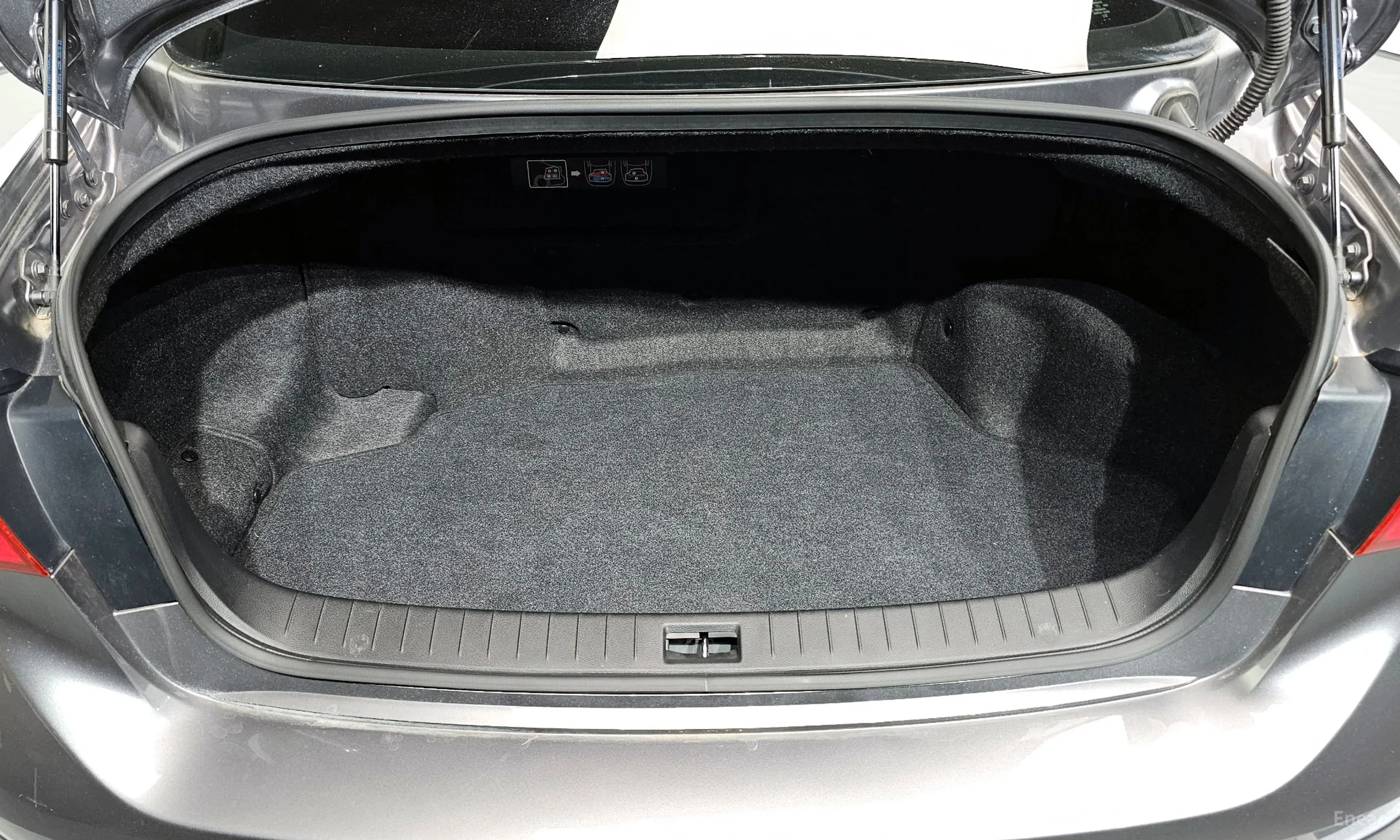 Infiniti Q50 превью 20
