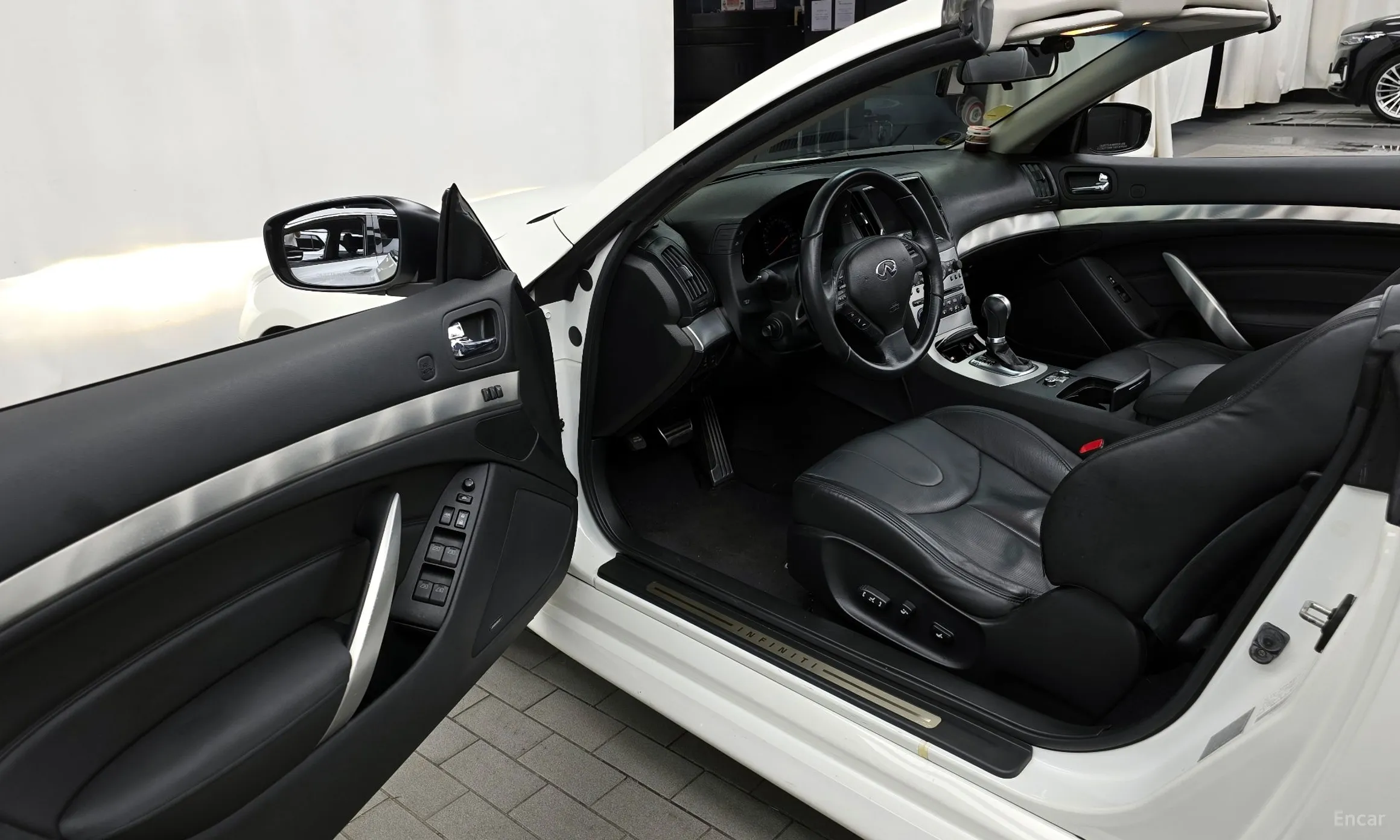 Infiniti G37 превью 10