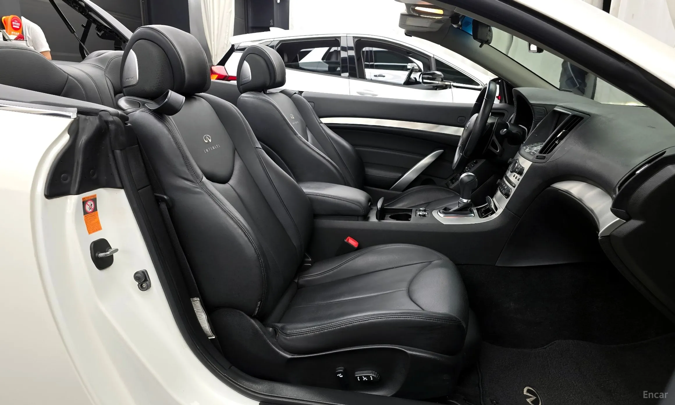 Infiniti G37 превью 11