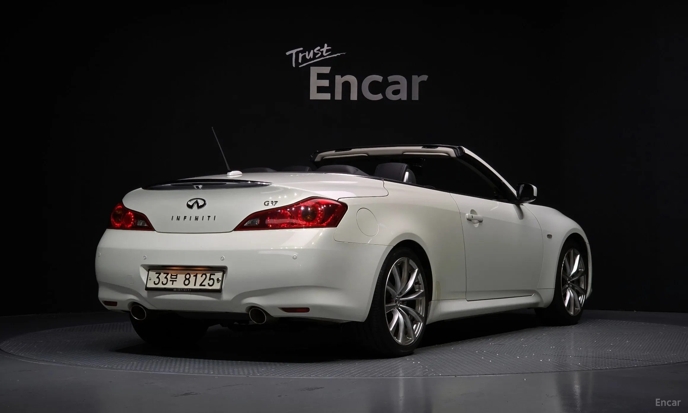 Infiniti G37