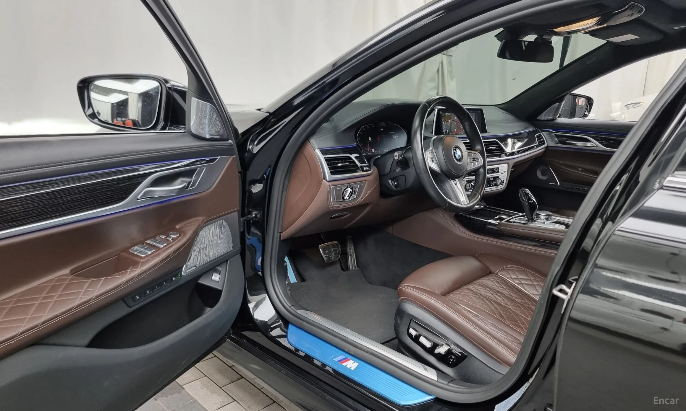 BMW 7 Series (G11) превью 10