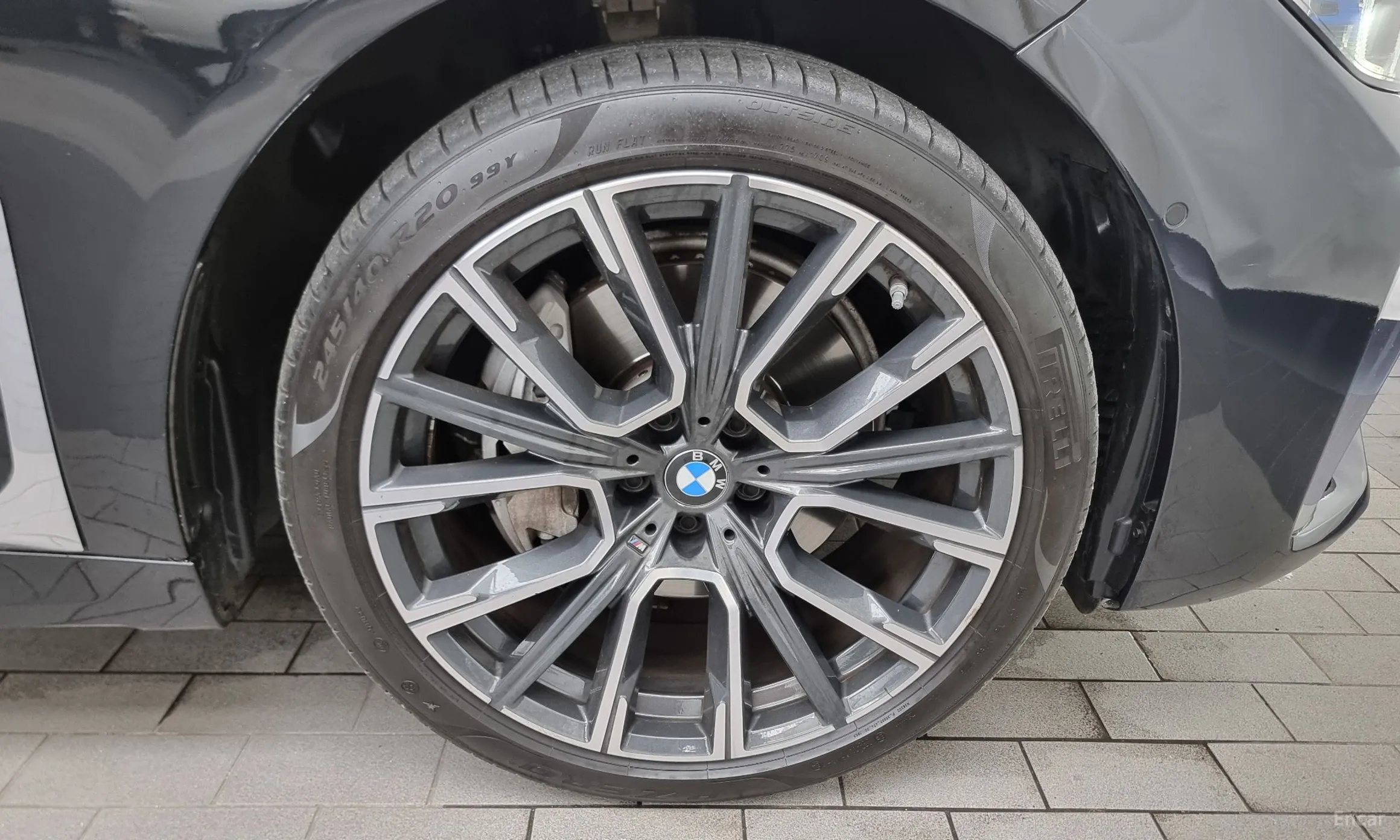 BMW 7 Series (G11) превью 5