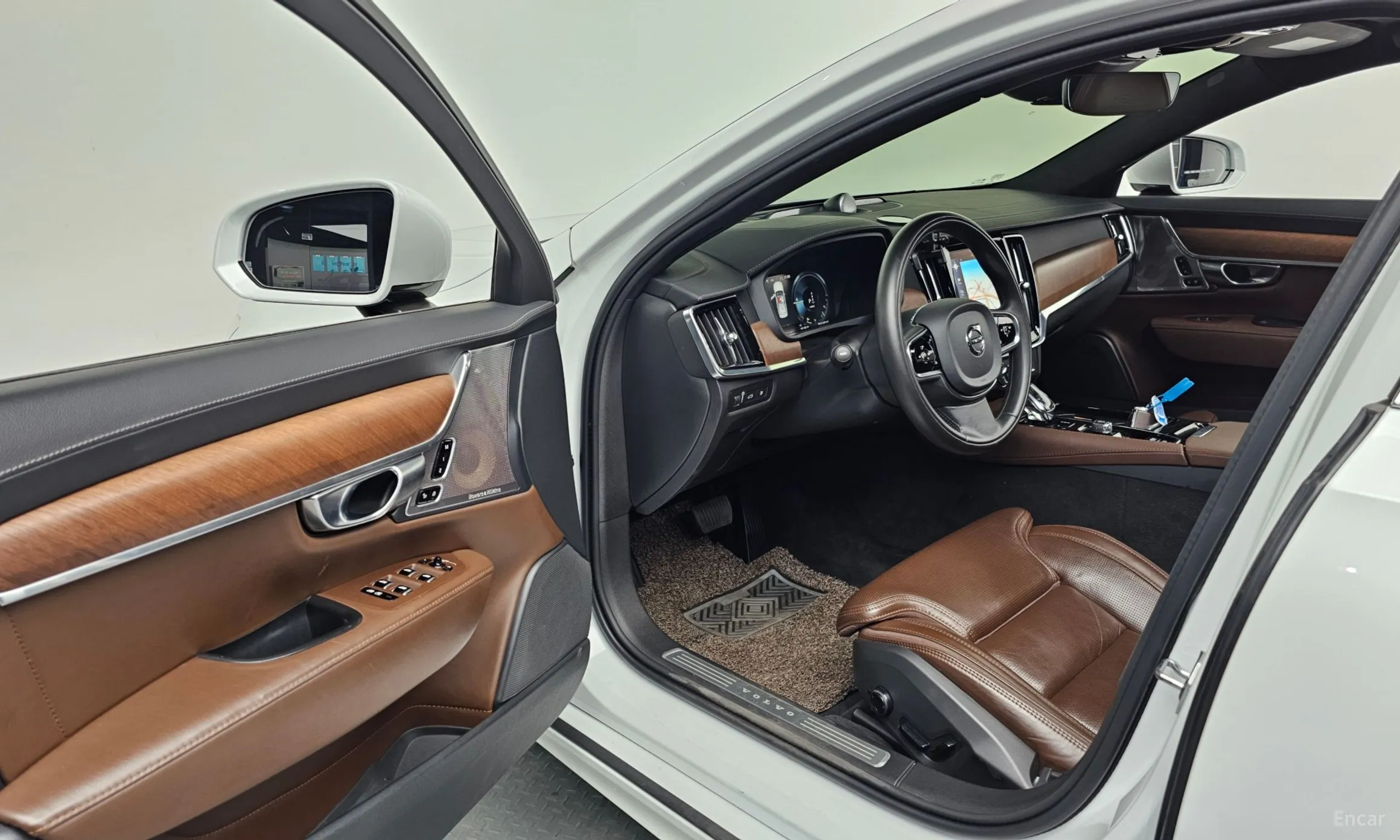 Volvo S90 превью 11