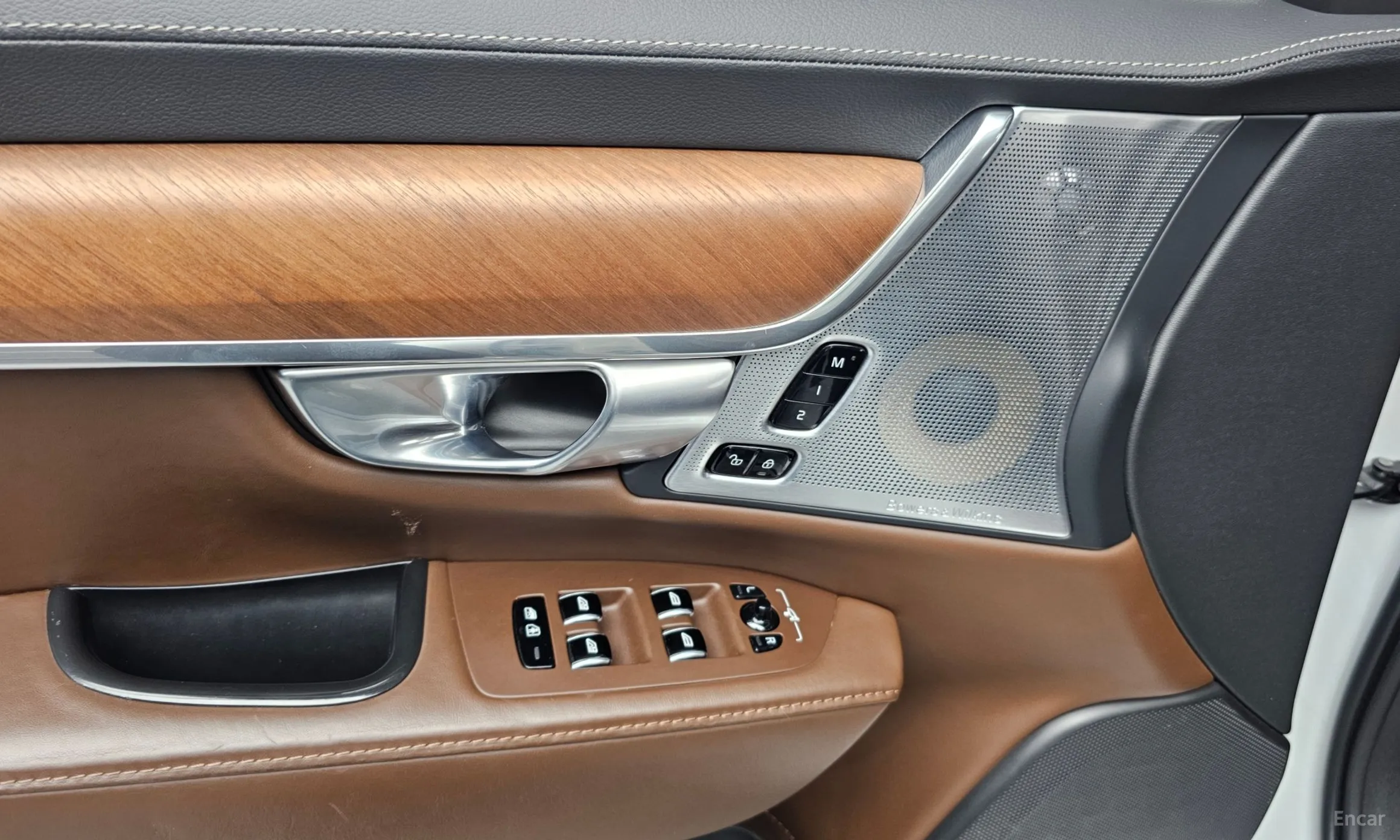 Volvo S90 превью 17
