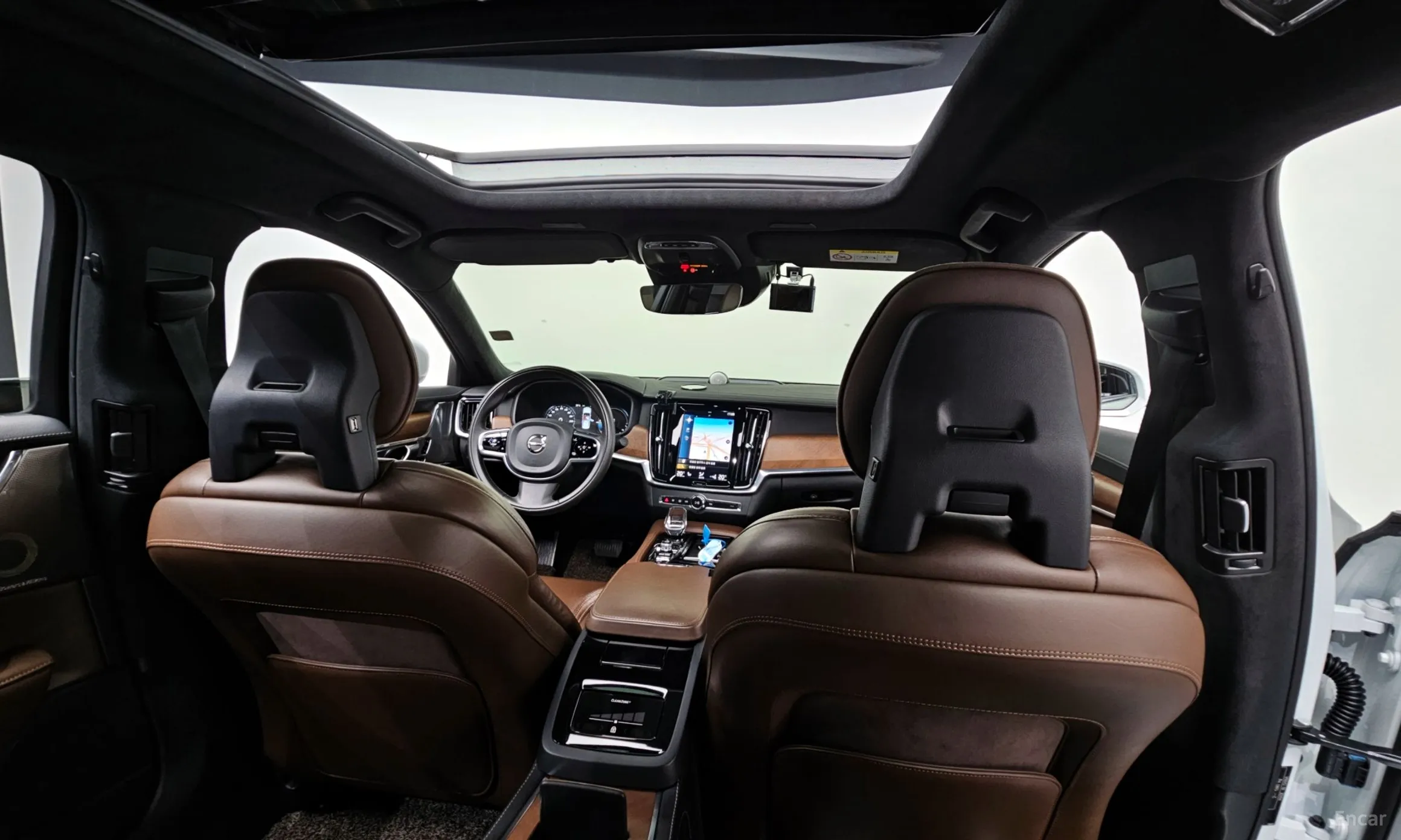 Volvo S90 превью 18