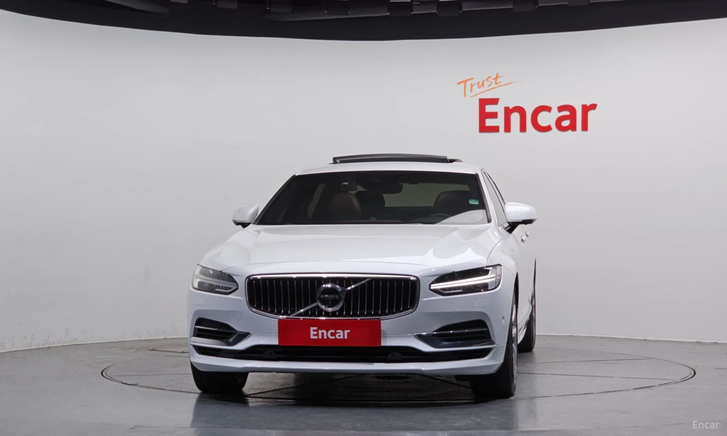 Volvo S90 превью 3