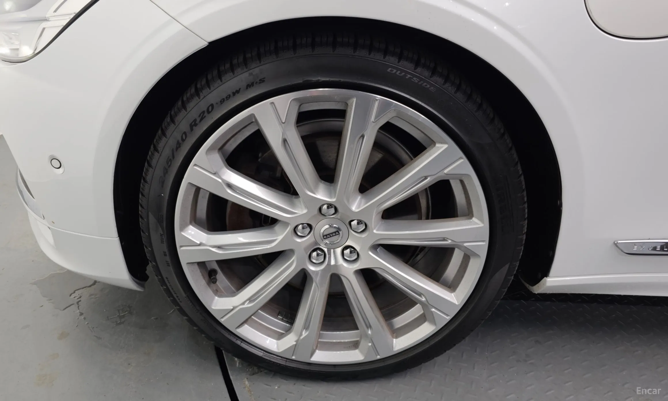 Volvo S90 превью 5