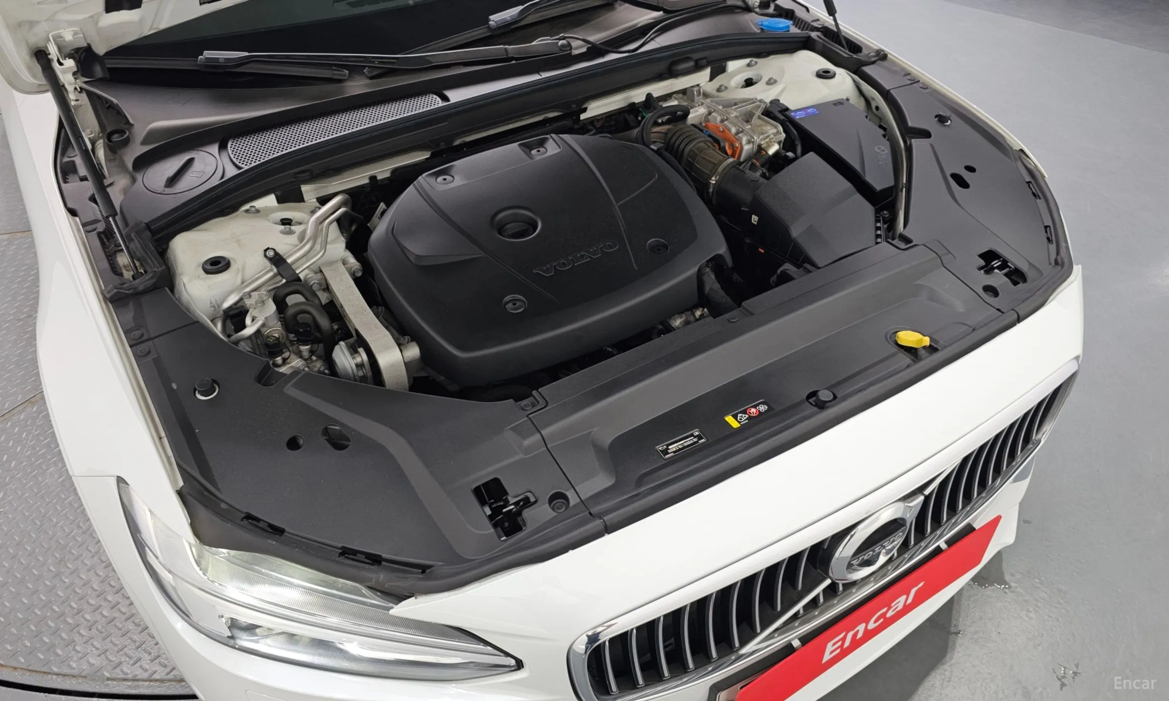 Volvo S90 превью 6