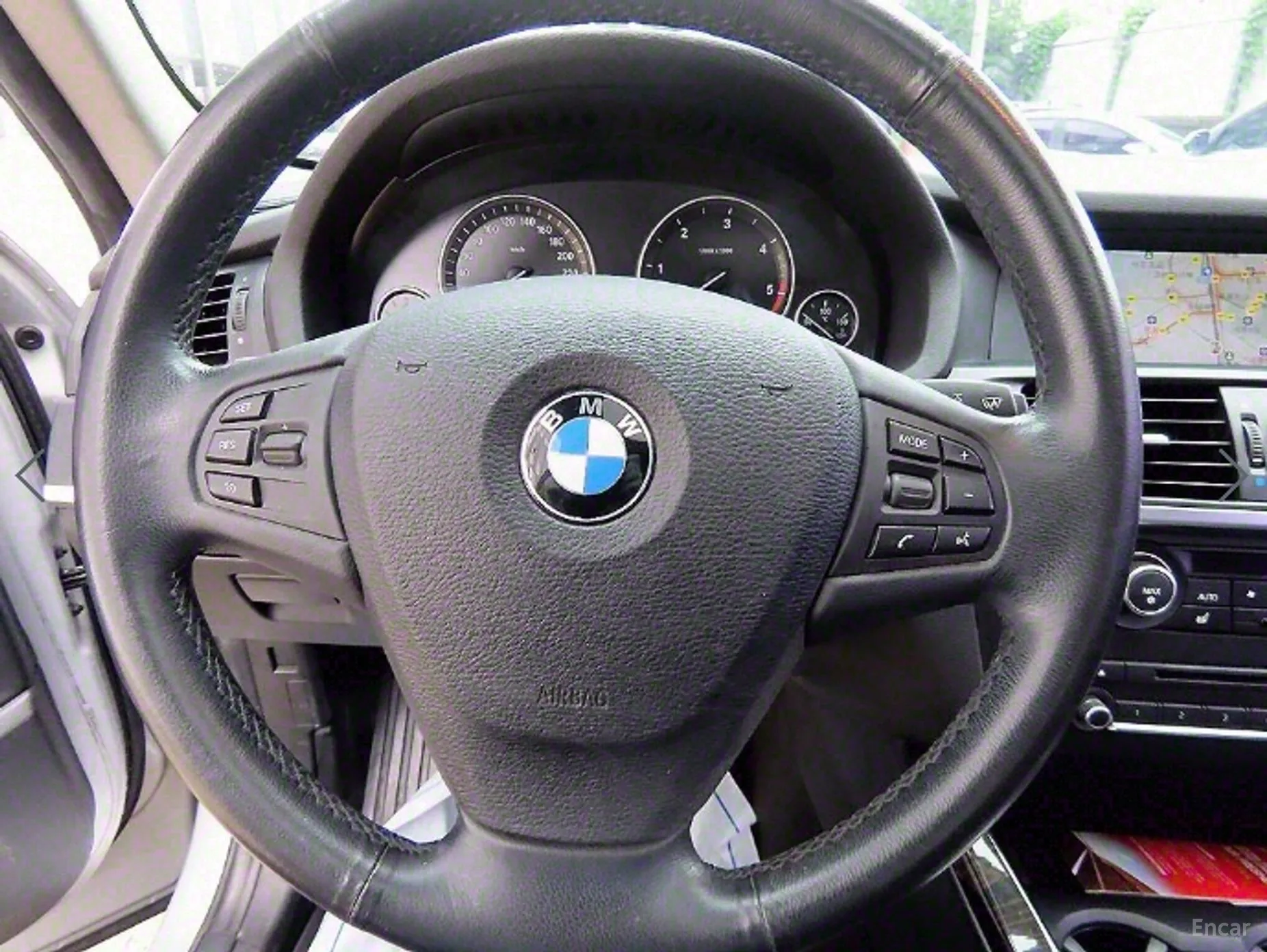 BMW X3 (F25) превью 9